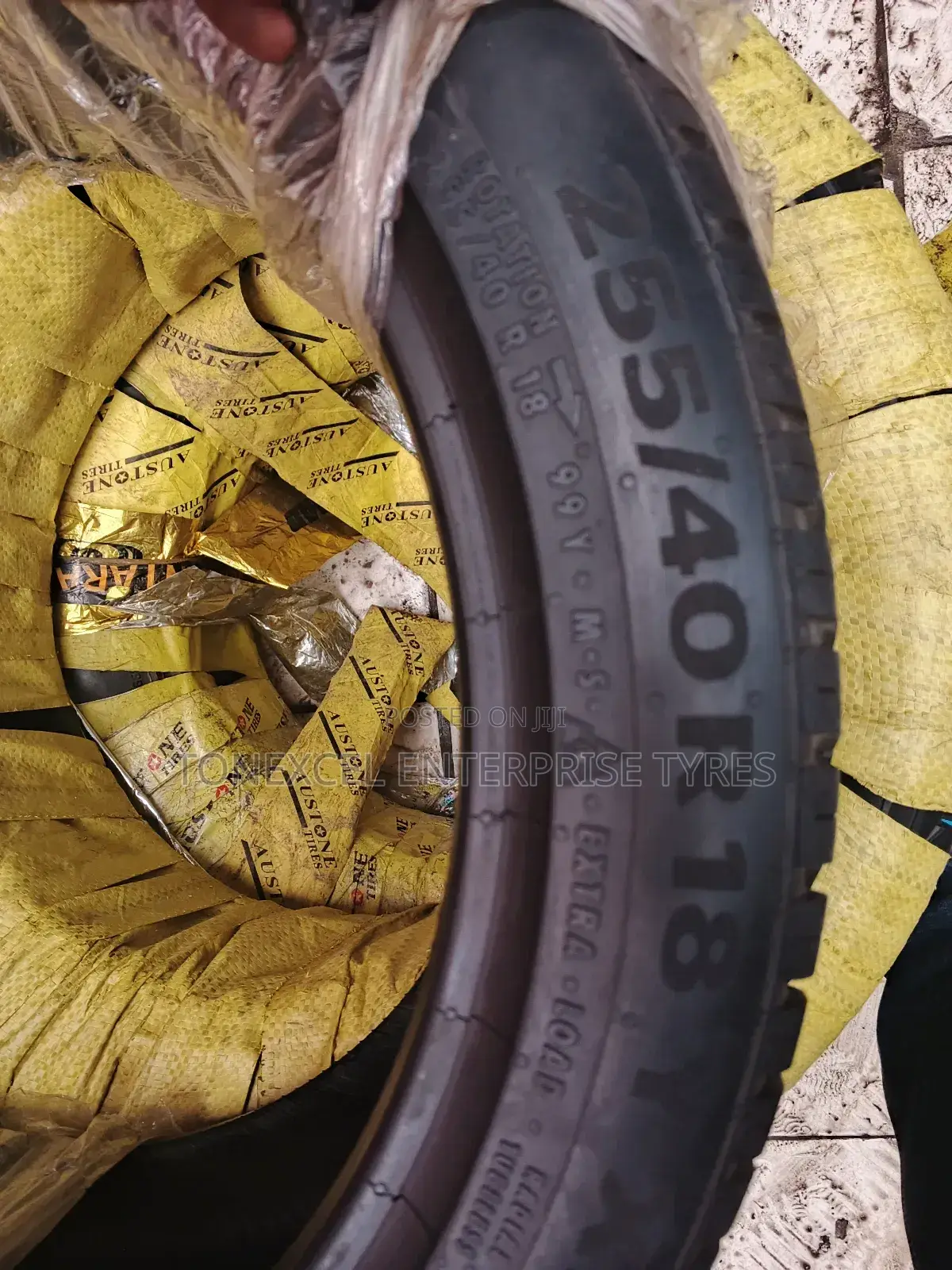 Latest Continental 255/40/18 Tyre . European Technology 