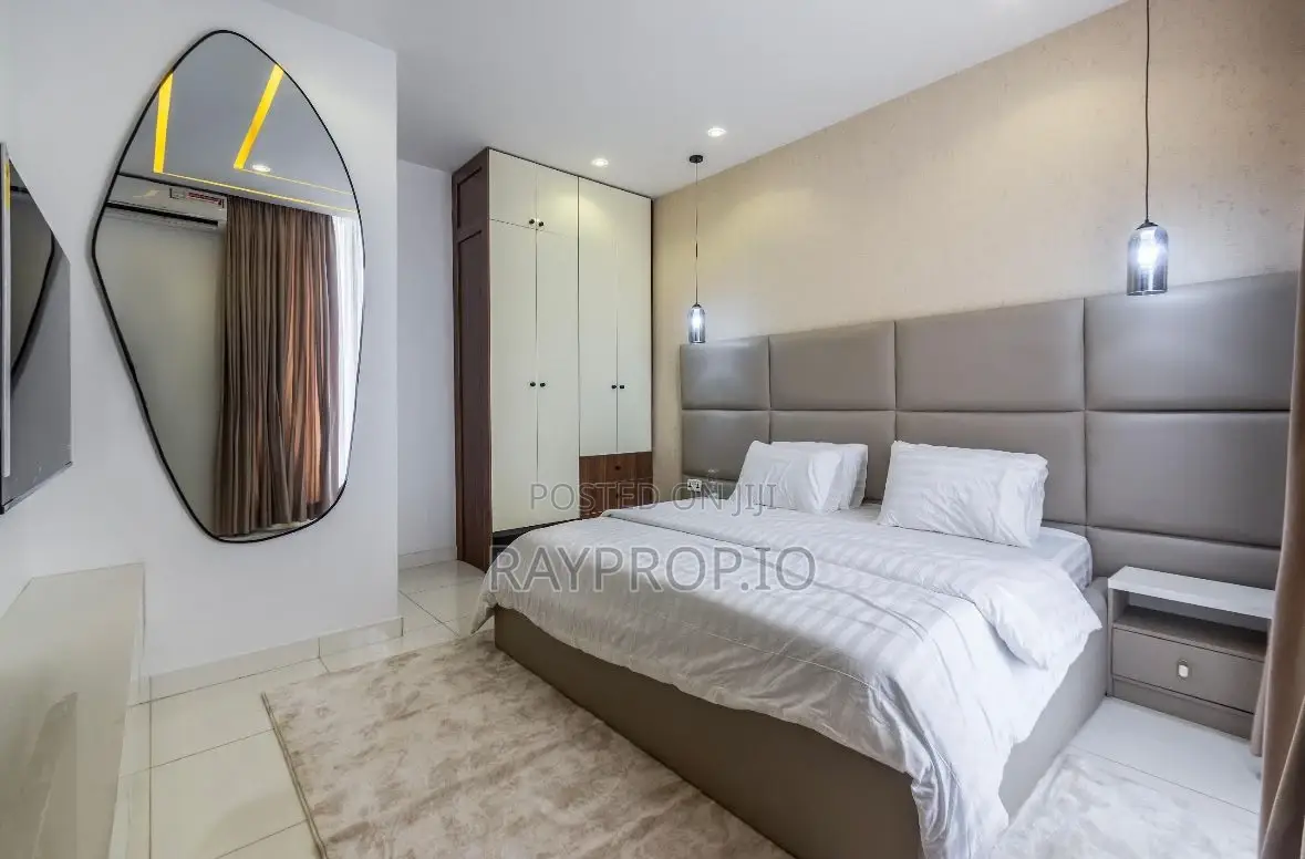 092217tw - 2 Bedroom Shortlet in Ikate Lekki