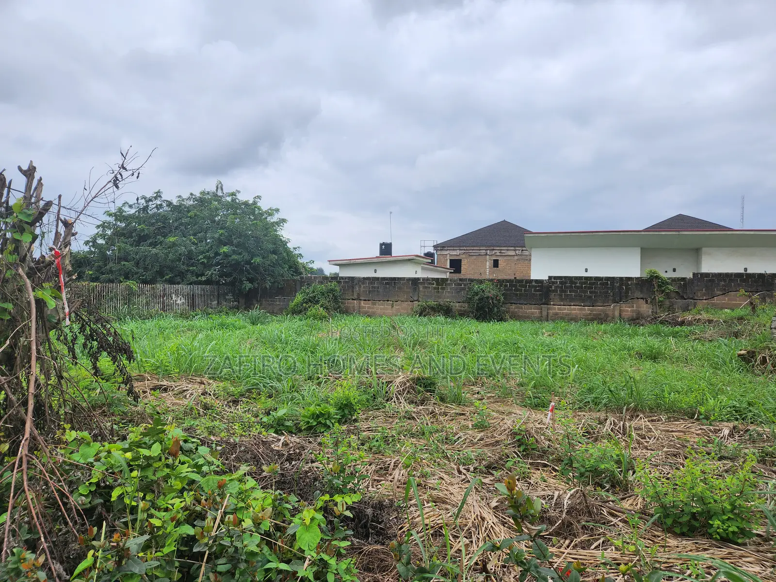 1000m2 at Magara Iyaganku Gra