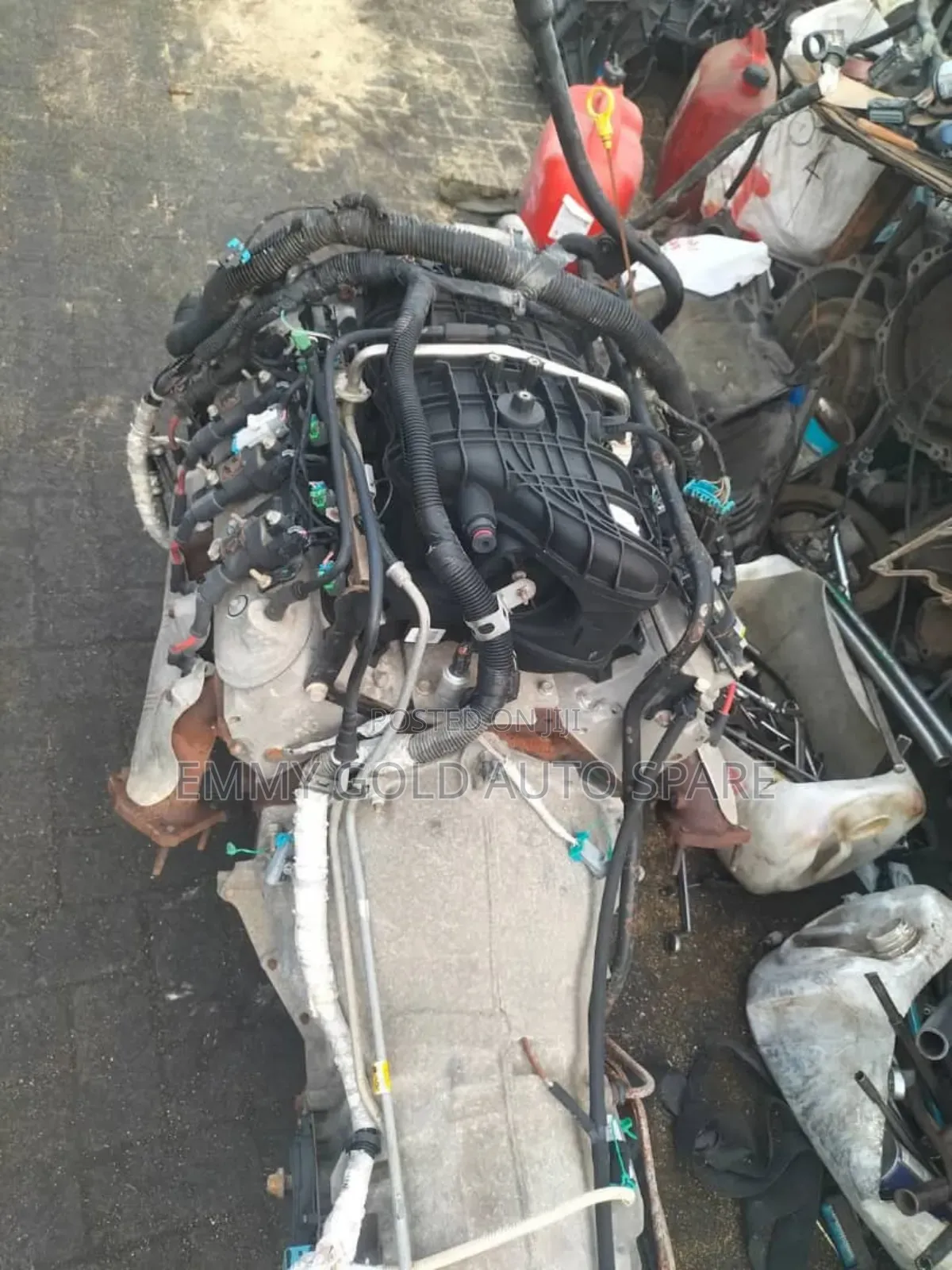 GMC Cadlac Escalade Engine Available V8