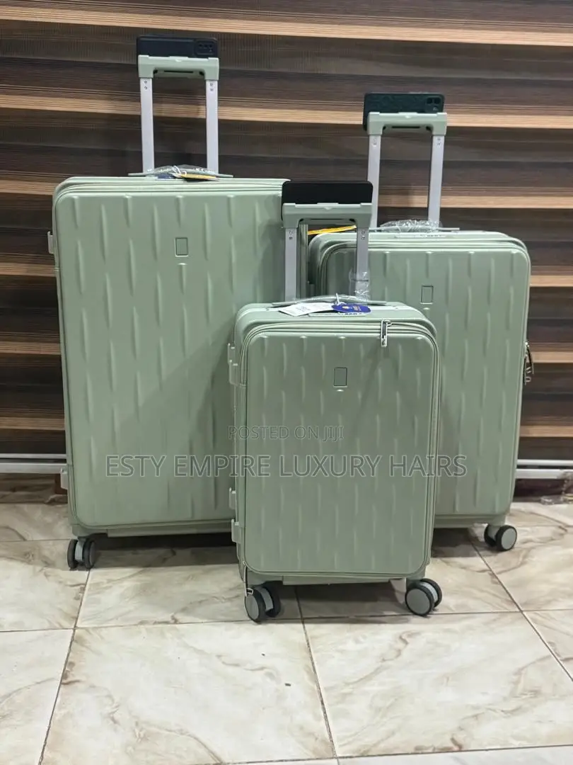 High Quality Luxury Set of Three Plastic Bags