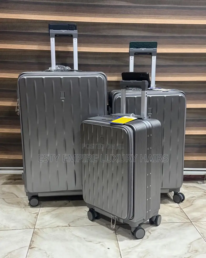 High Quality Luxury Set of Three Plastic Bags