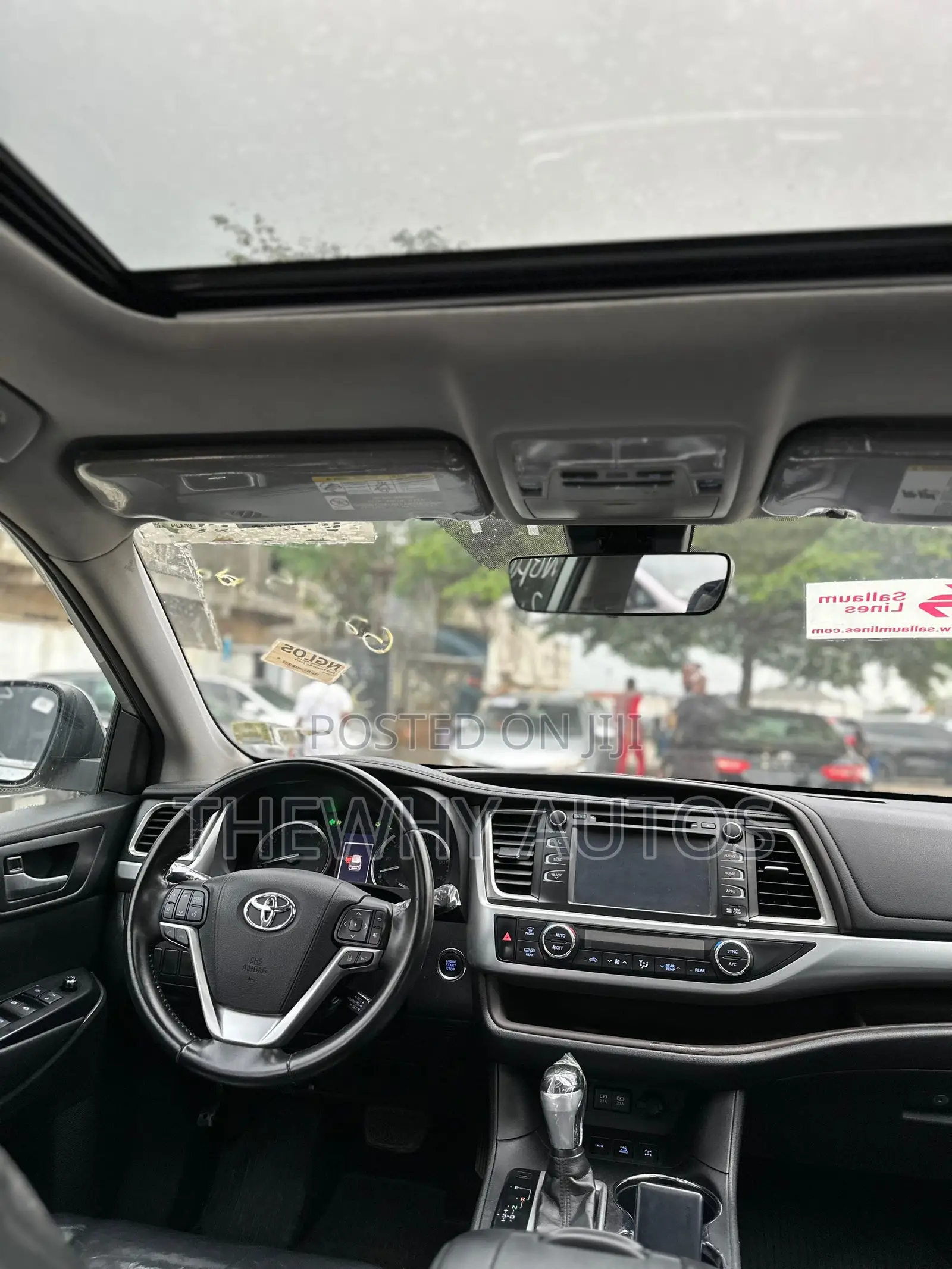 Toyota Highlander XLE 4x4 V6 (3.5L 6cyl 8A) 2018 Silver