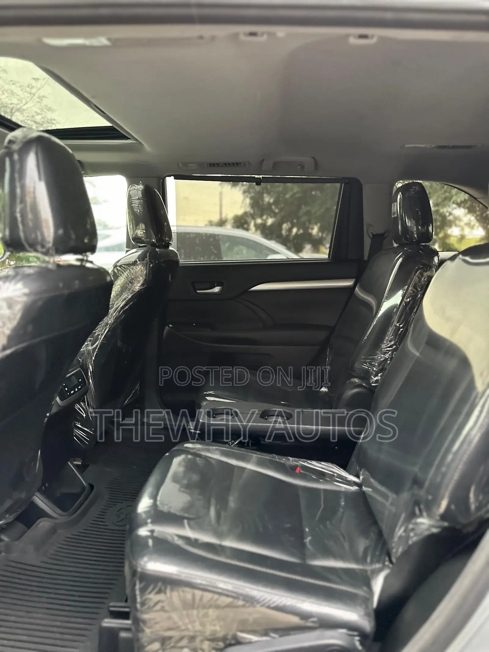 Toyota Highlander XLE 4x4 V6 (3.5L 6cyl 8A) 2018 Silver
