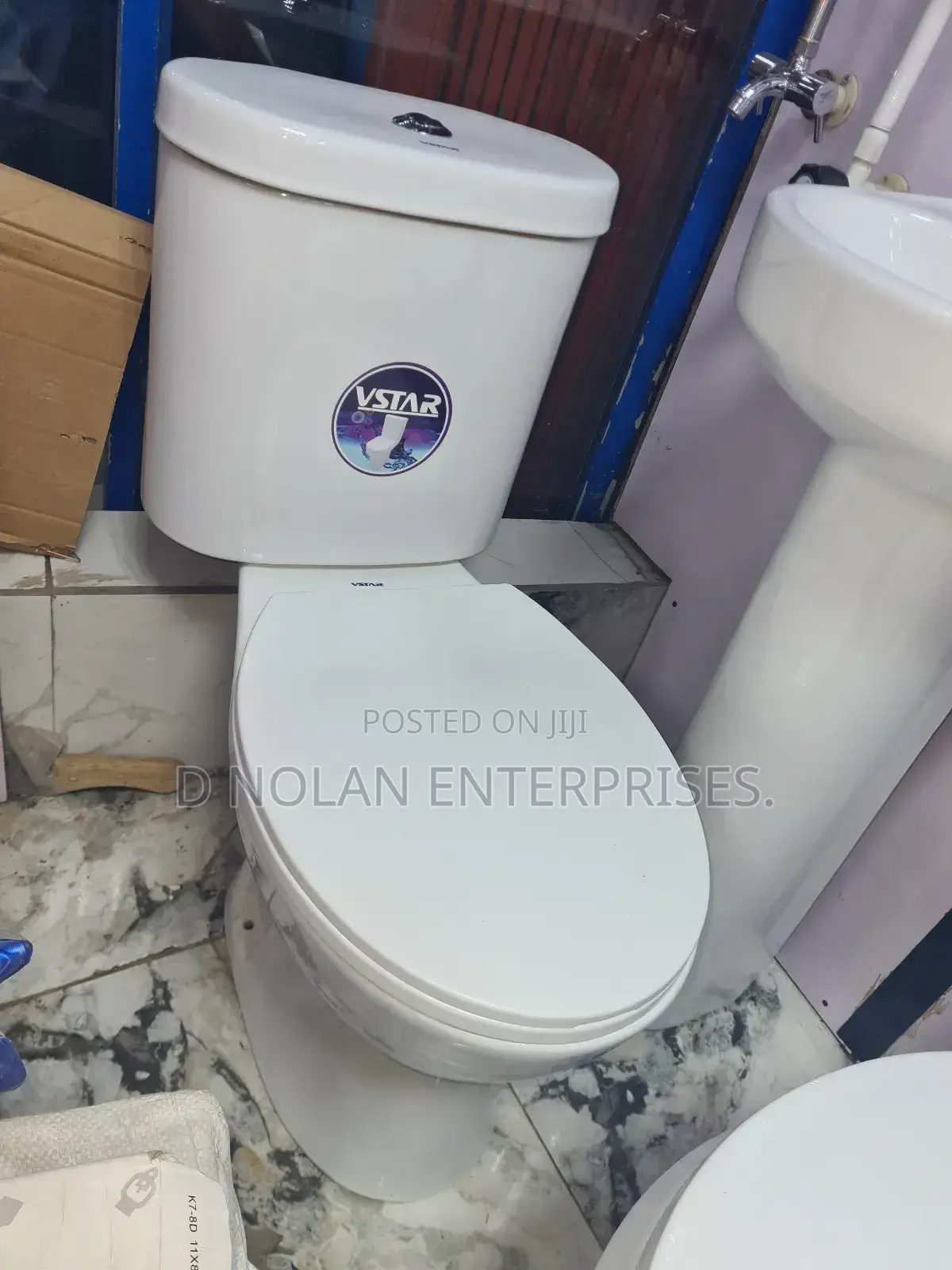 Vstar Medium Set Water Closet