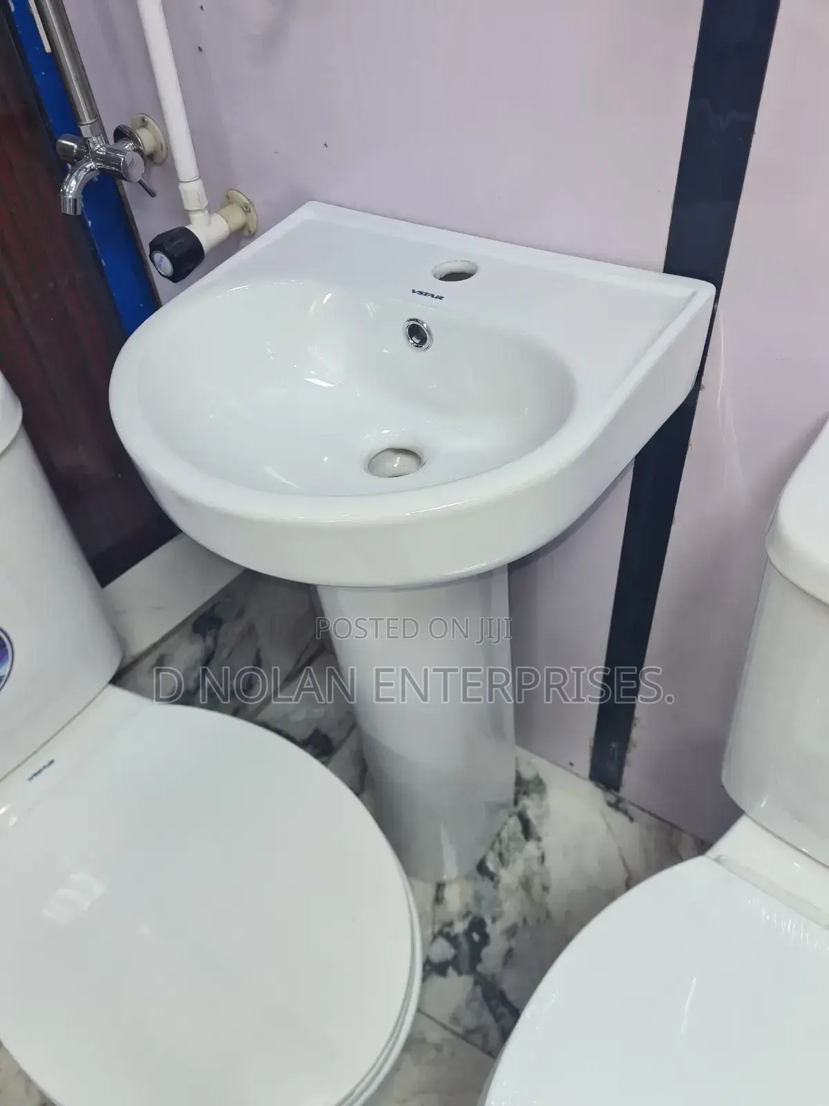 Vstar Medium Set Water Closet