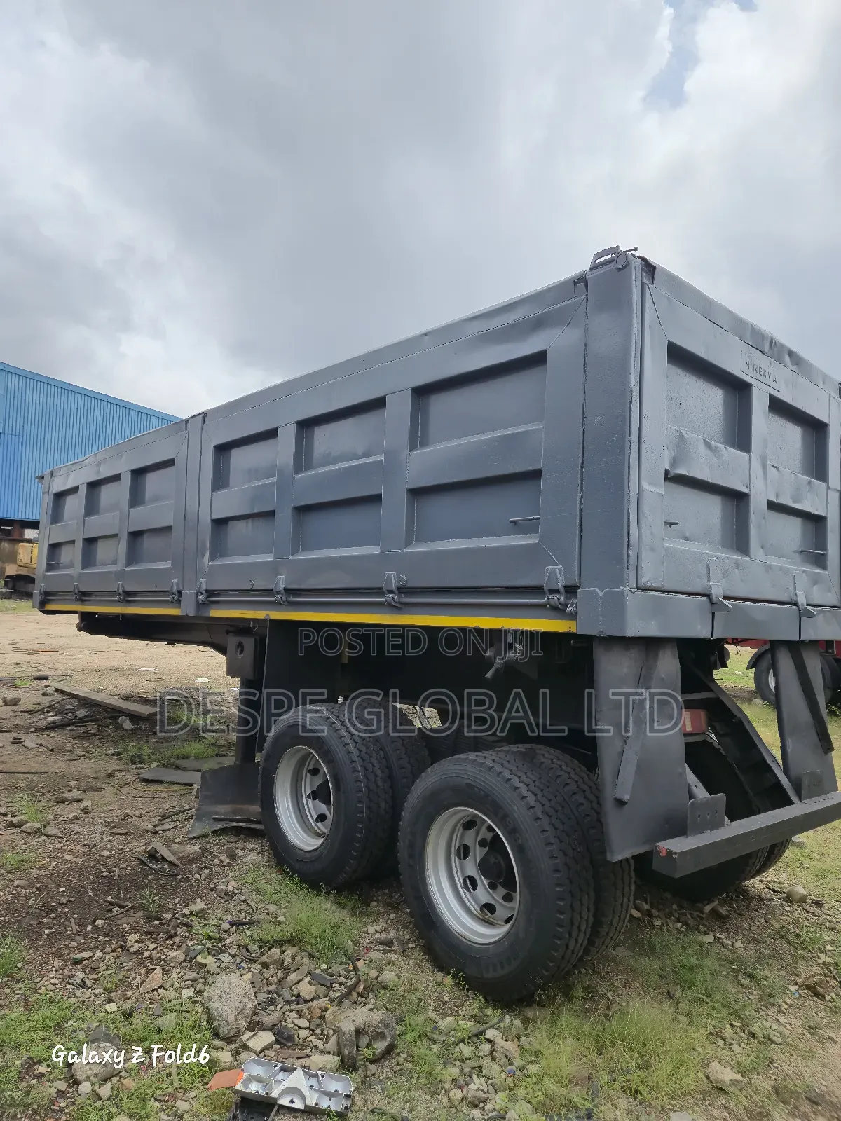 A Two Axle Refurbished 30tons Trailer Bucket With Super 30spring