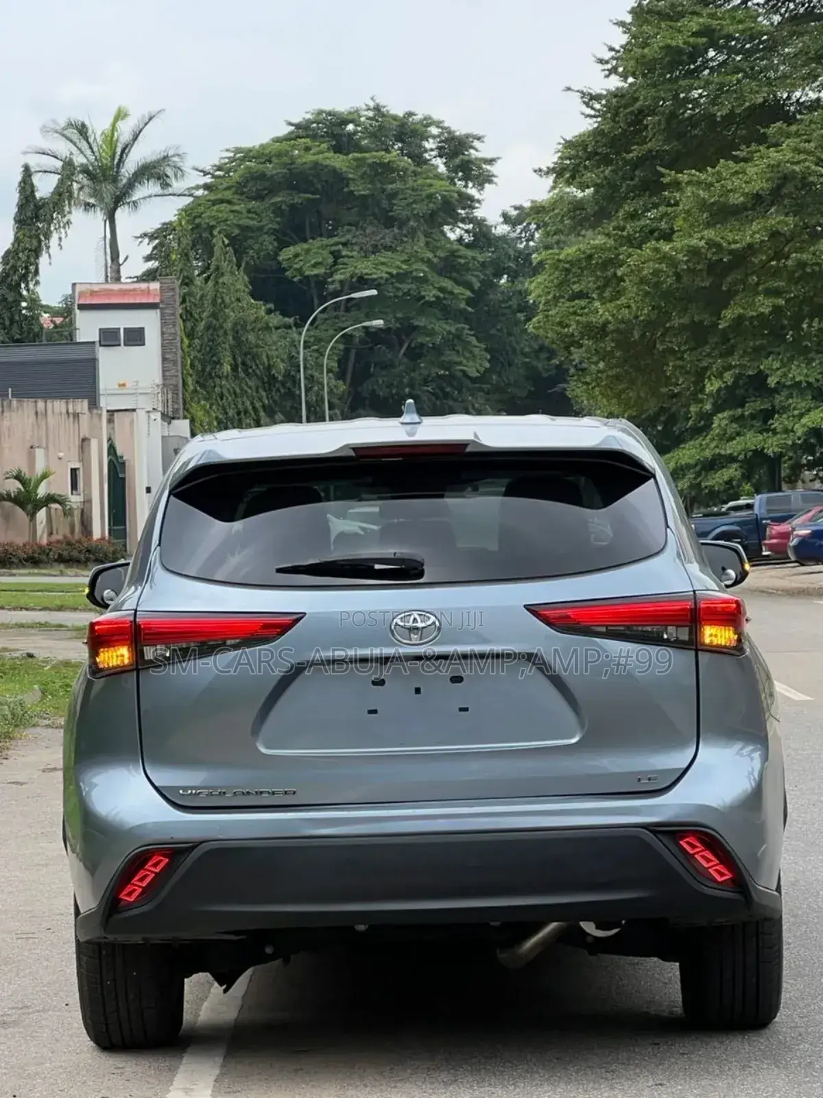 Toyota Highlander LE AWD 2020 Blue
