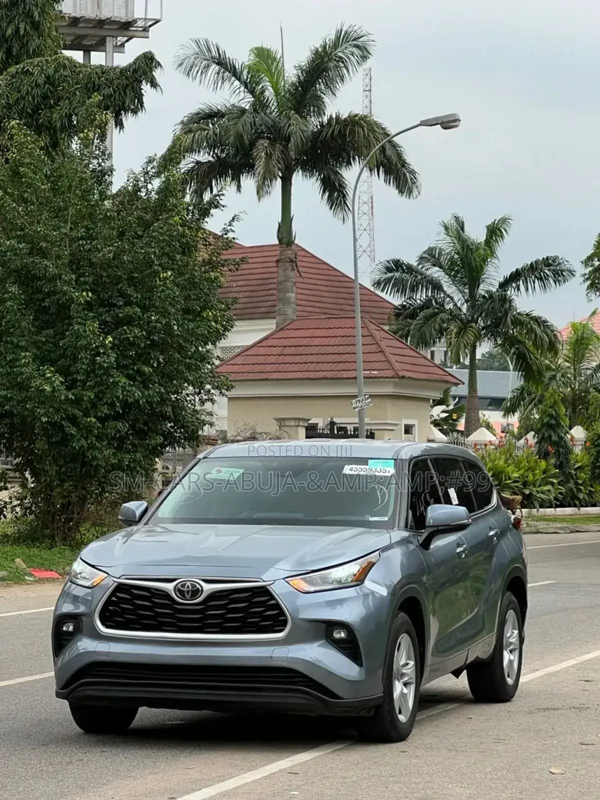 Toyota Highlander LE AWD 2020 Blue