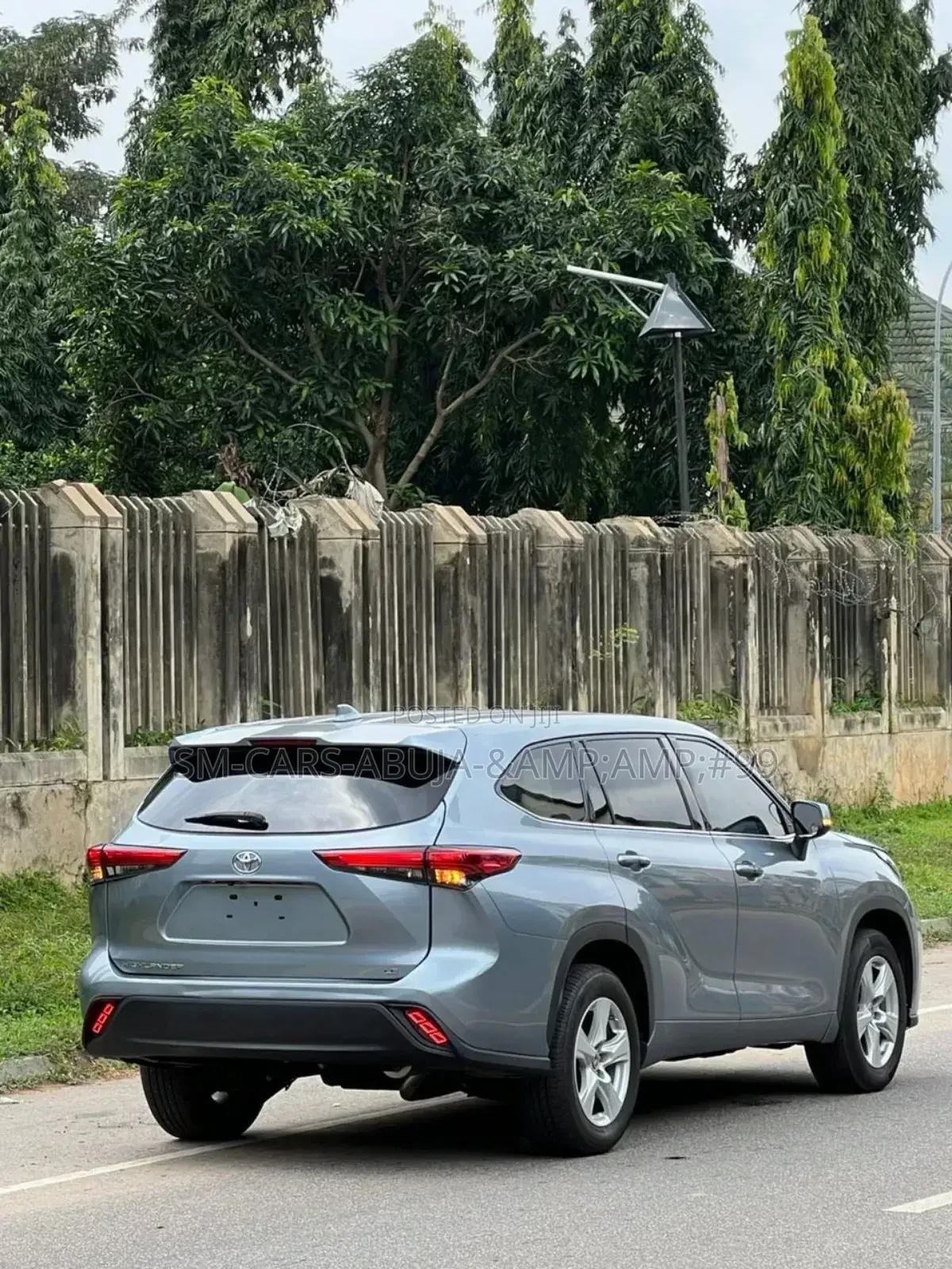 Toyota Highlander LE AWD 2020 Blue