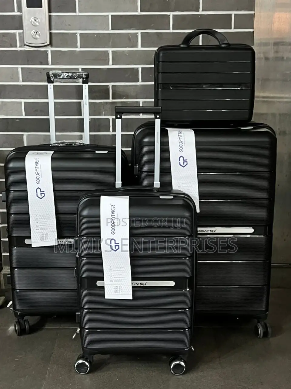 Luxurious Rubber Luggage Set