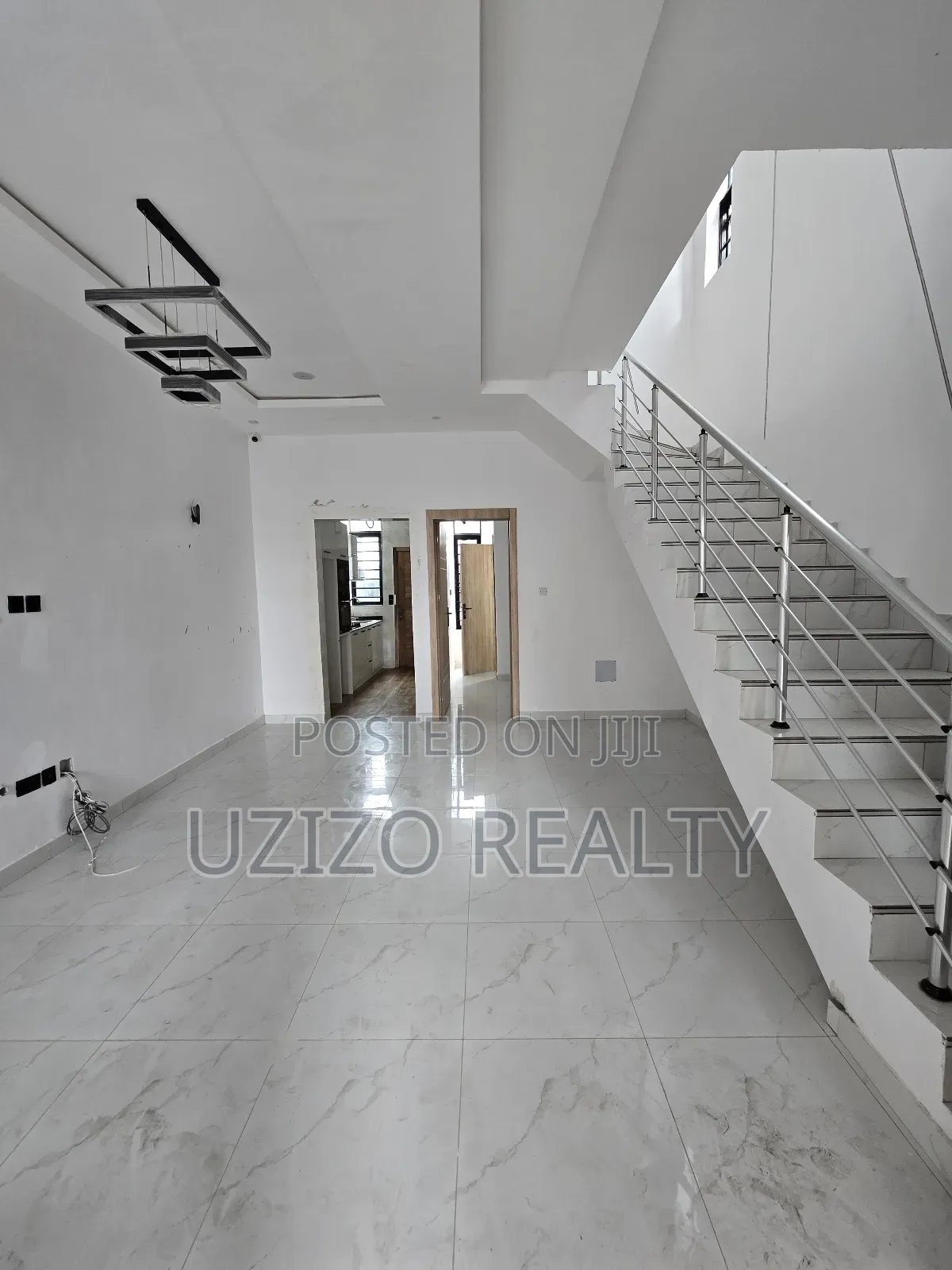 Furnished 4bdrm Townhouse/Terrace in Chevron for Sale