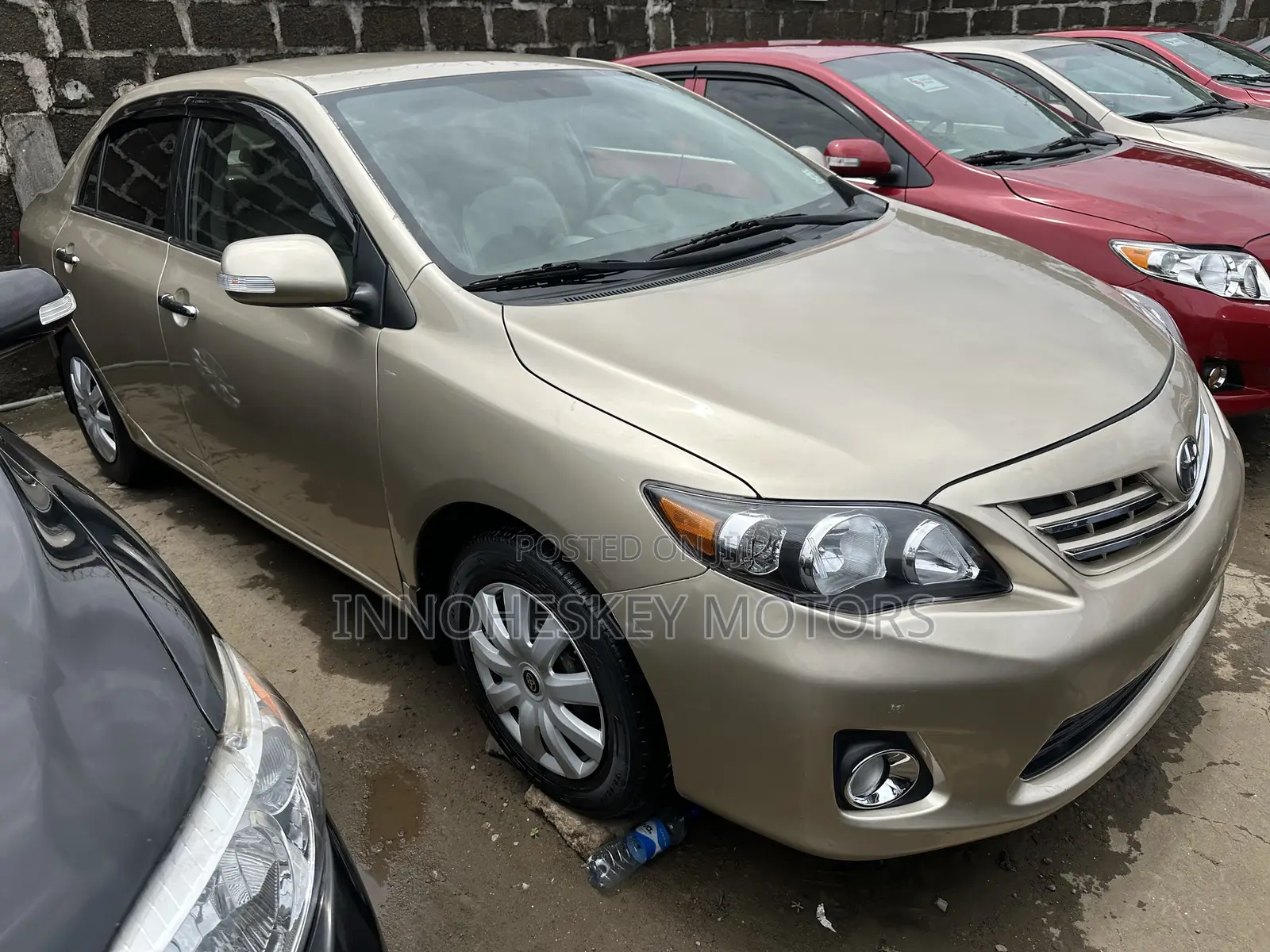 Toyota Corolla LE 4dr Sedan (1.8L 4cyl 4A) 2010 Gold