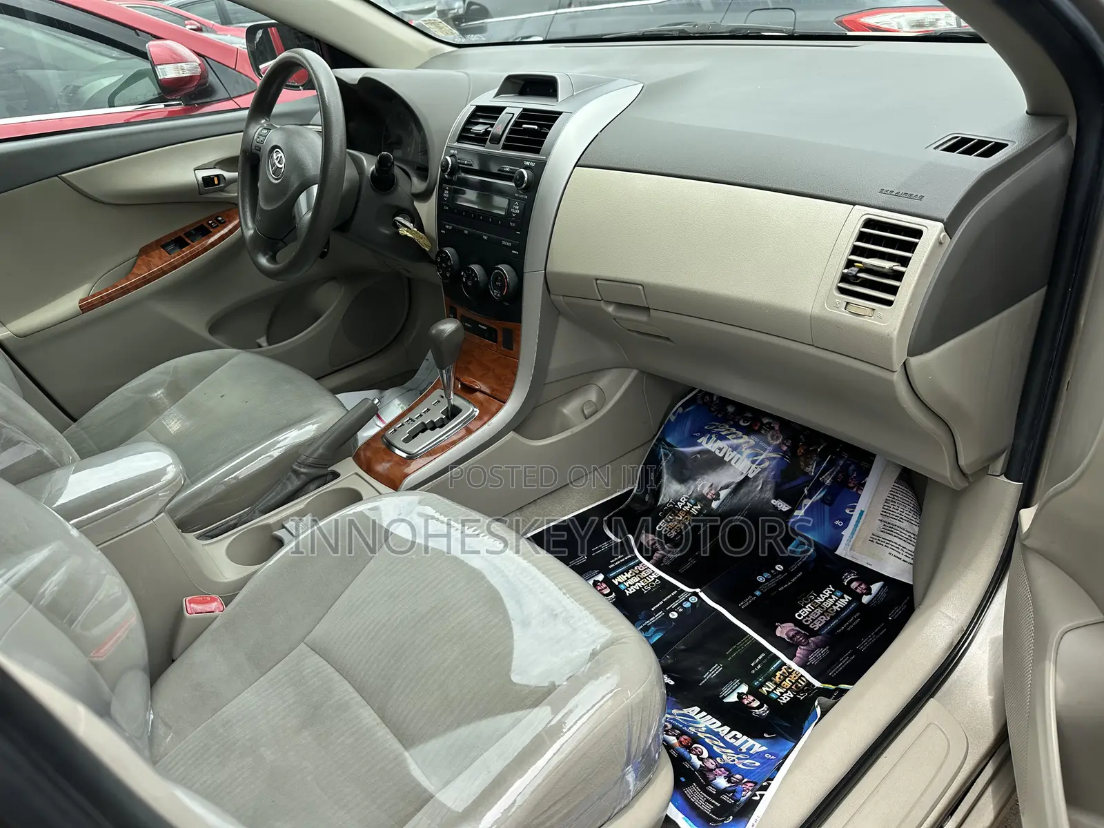 Toyota Corolla LE 4dr Sedan (1.8L 4cyl 4A) 2010 Gold