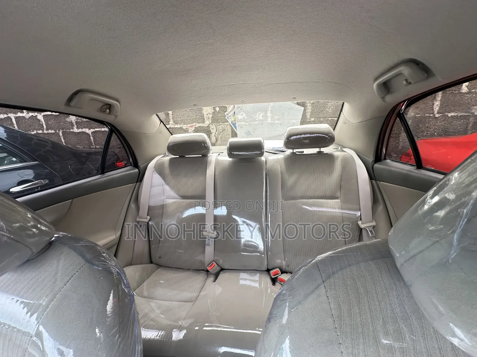 Toyota Corolla LE 4dr Sedan (1.8L 4cyl 4A) 2010 Gold