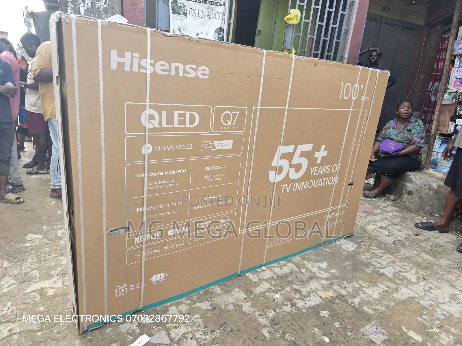 Luxury Big Screen 100" Smart Qled Television