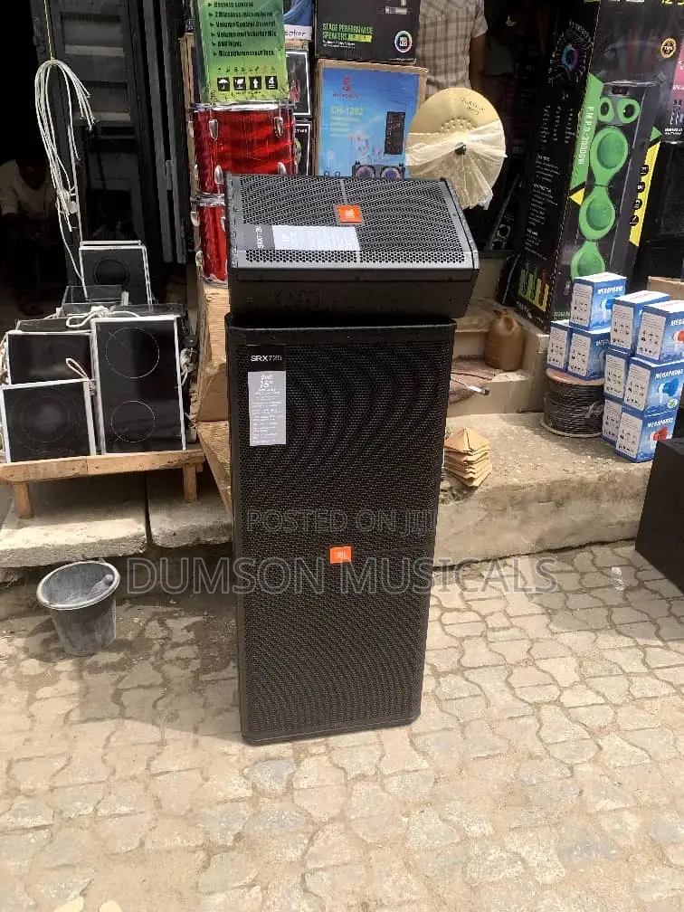JBL Srx725 Full Range Speaker Big Magnet JBL Engraved on the Body
