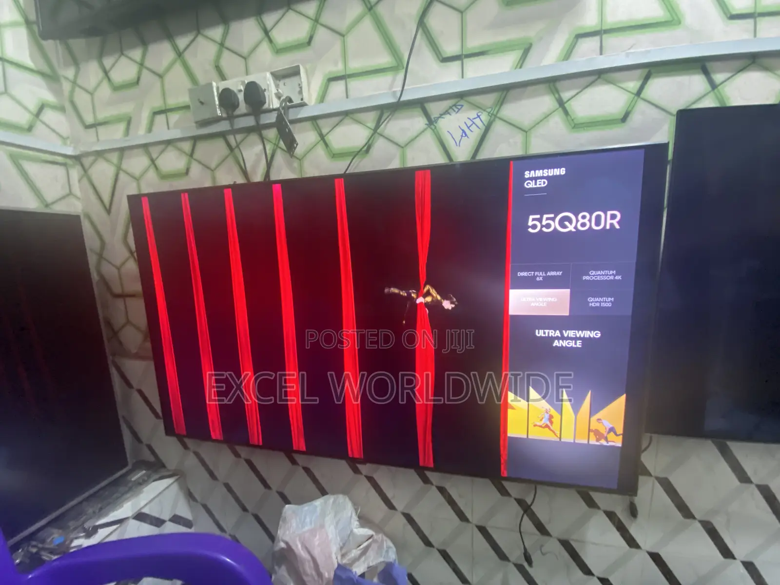 55” Samsung Q80r Series Ultra Uhd Smart TV Best for Gaming