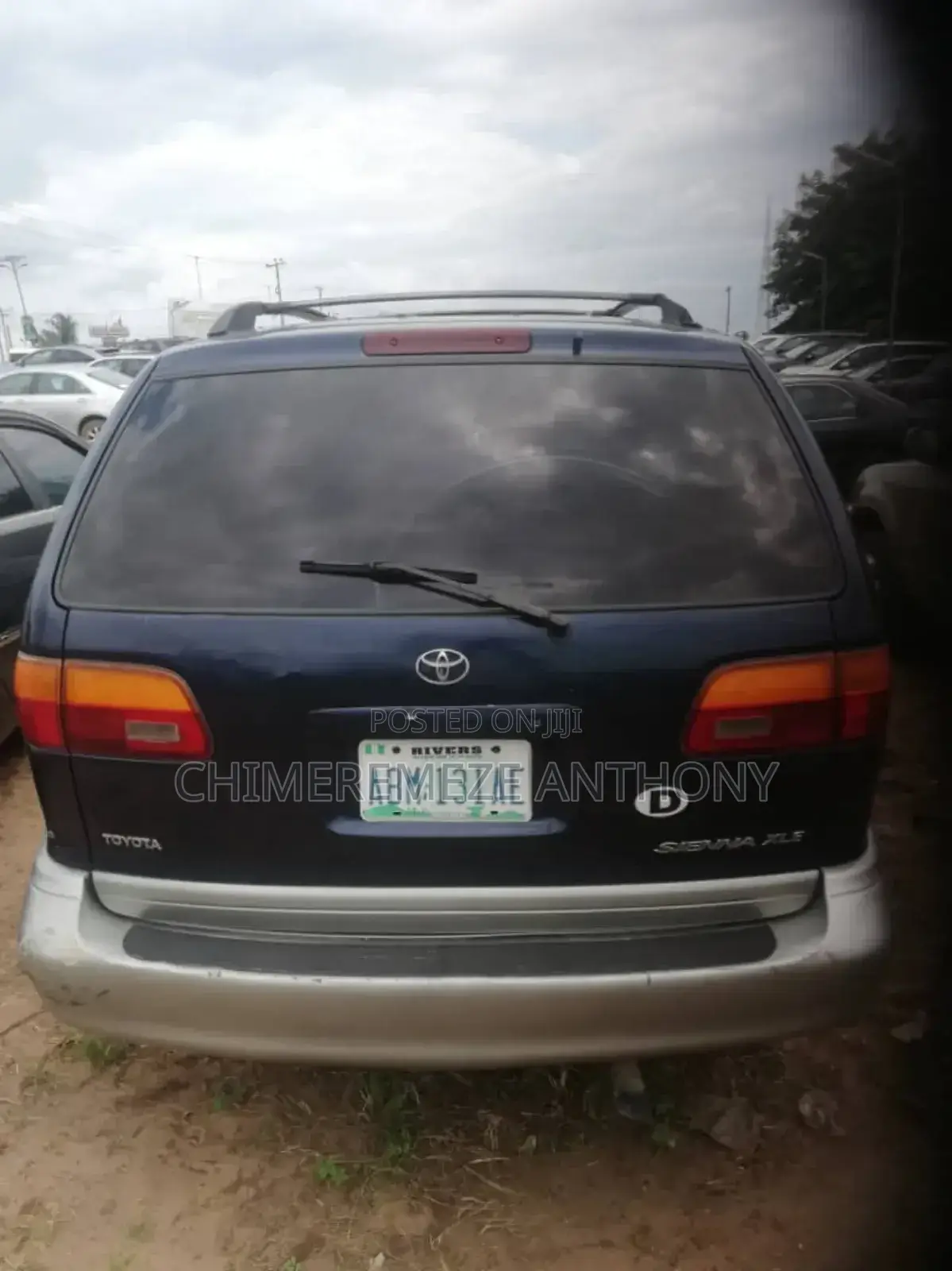 Toyota Sienna LE 2002 Blue