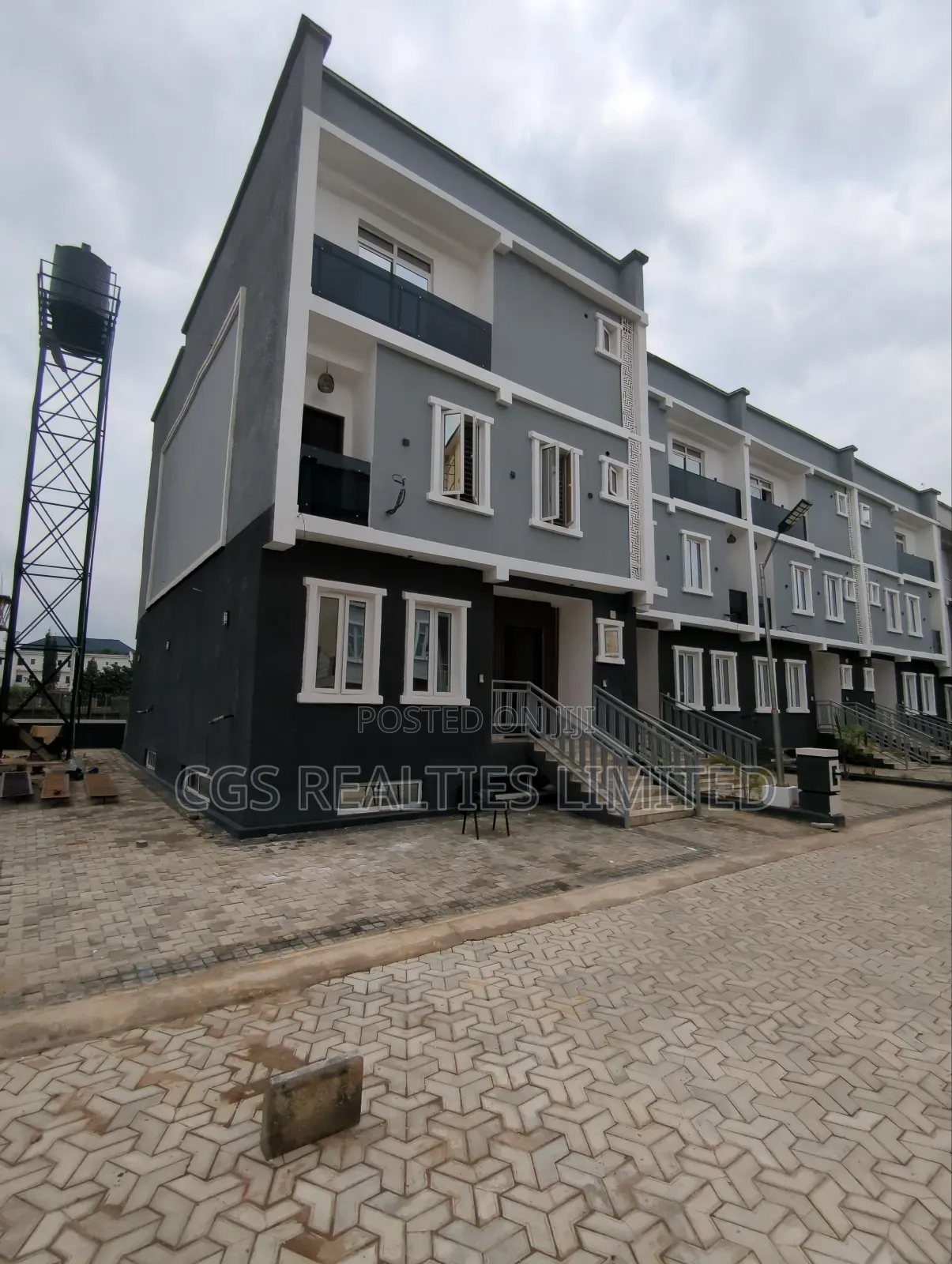 4bdrm Duplex in Rohi Estate, Life Camp for sale