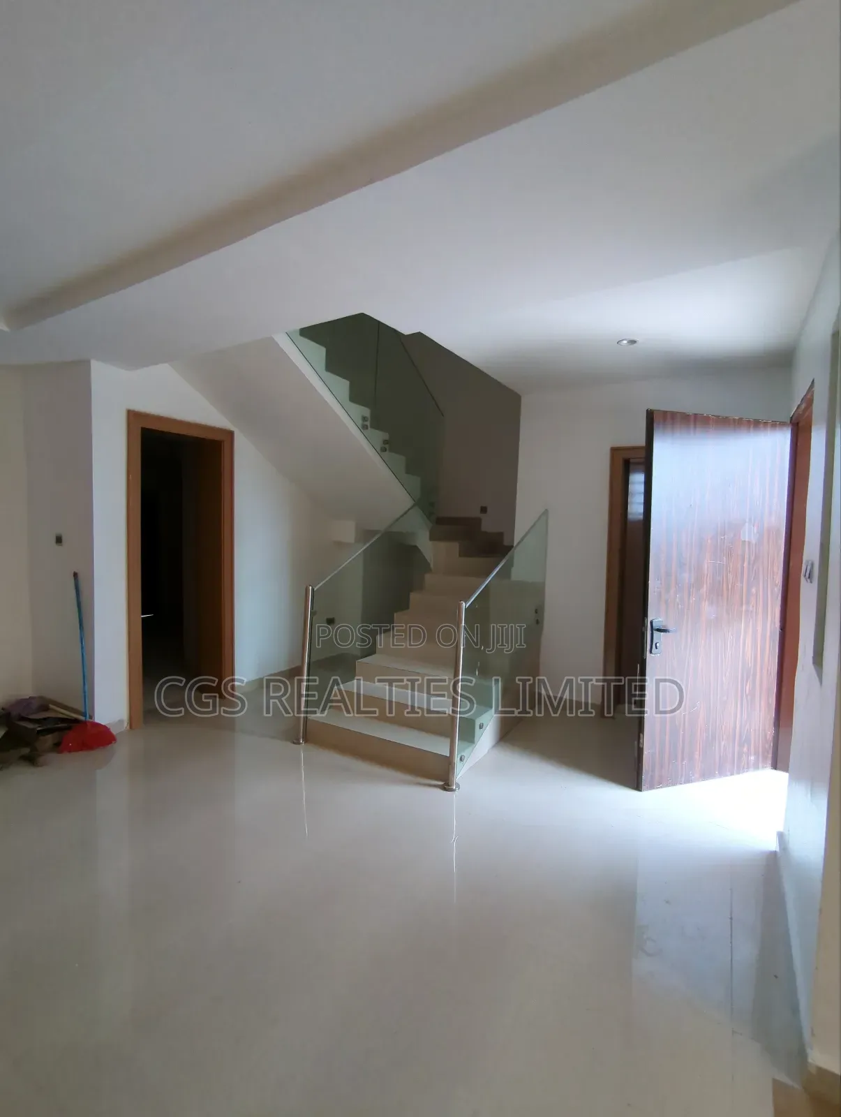 4bdrm Duplex in Rohi Estate, Life Camp for sale