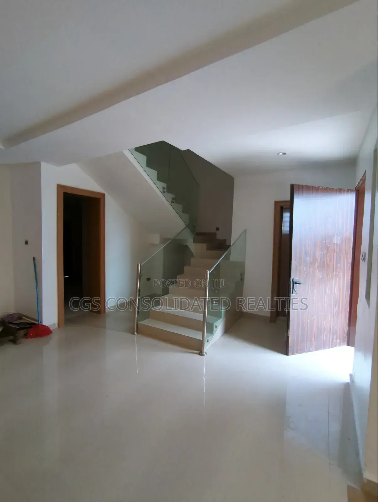 4bdrm Duplex in Rohi Estate, Life Camp for sale