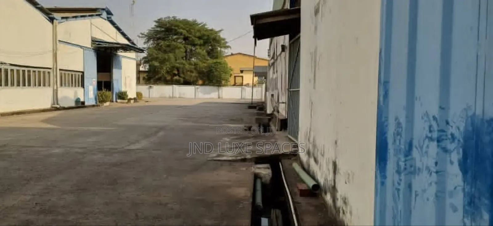 *22 Bay Warehouses With Offices,Showroom and Canteen