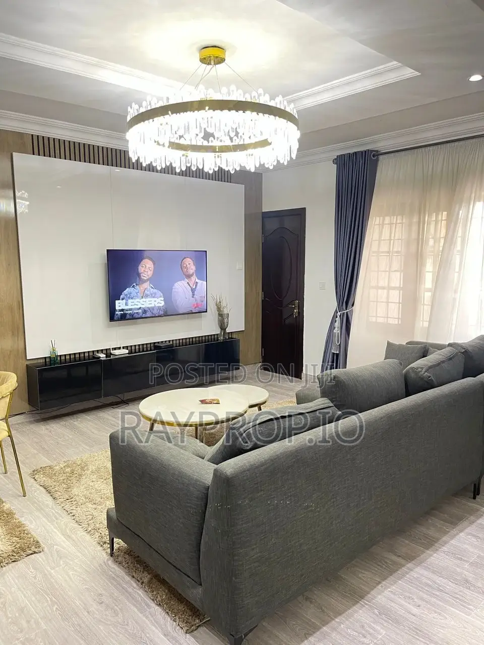 950317rt - 1 Bedroom Shortlet in Lekki Phase 1