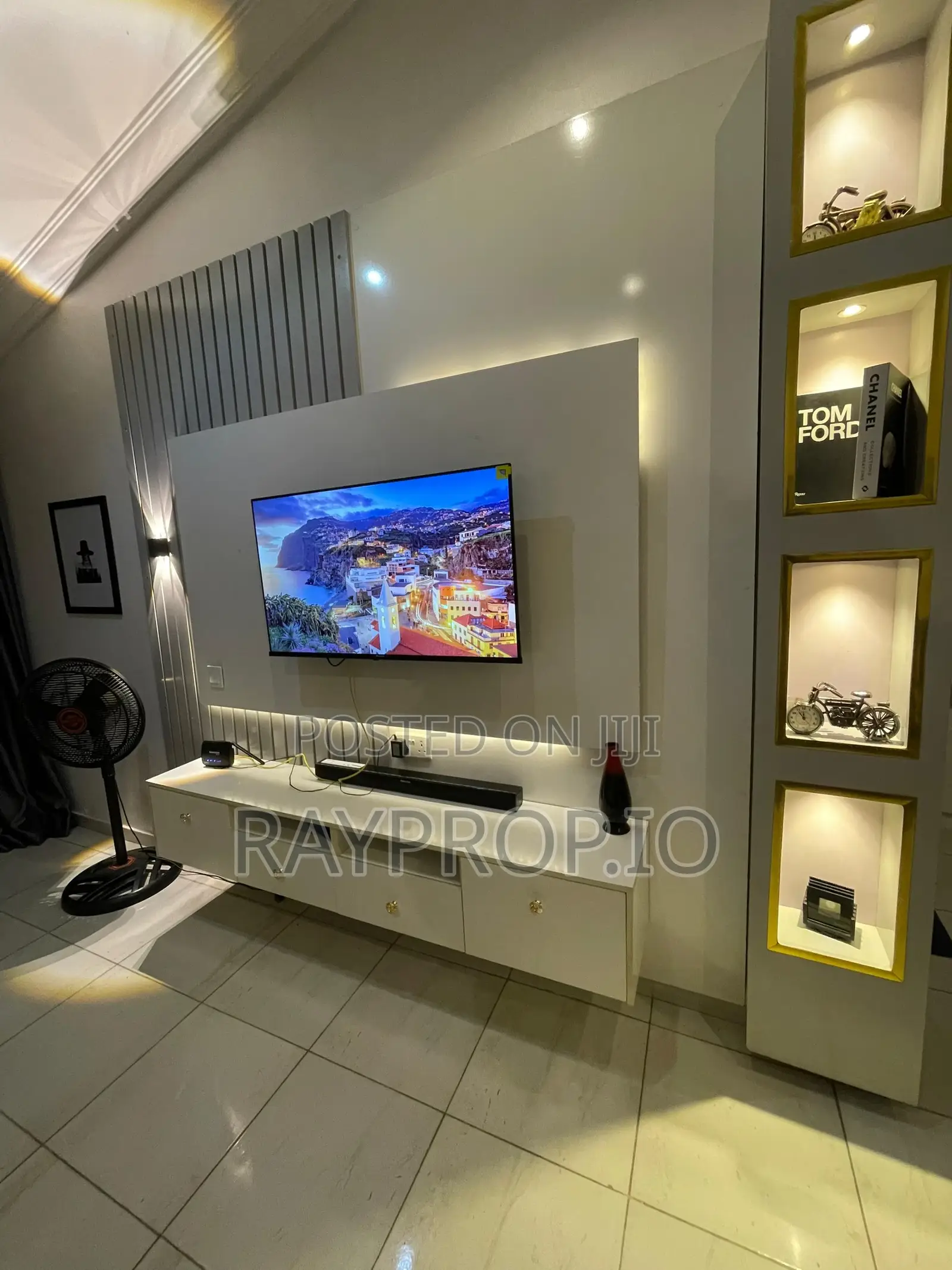 921161kx - Studio Shortlet in Osapa London Lekki