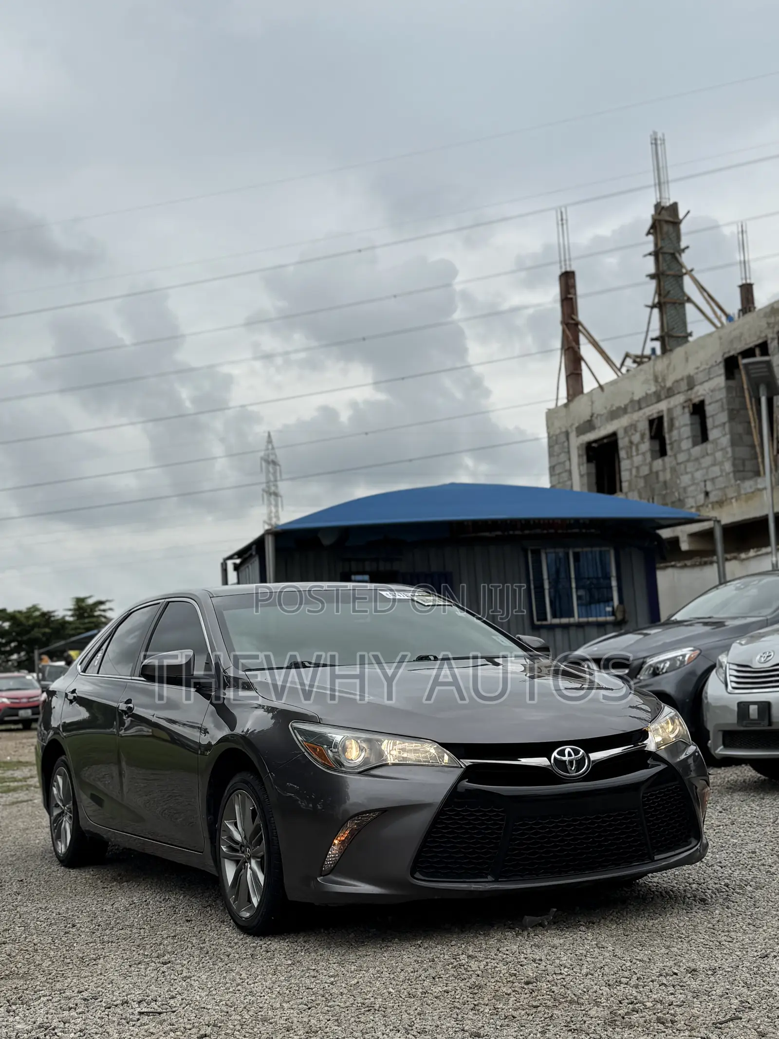 Toyota Camry SE 4dr Sedan (2.5L 4cyl 6A) 2017 Gray