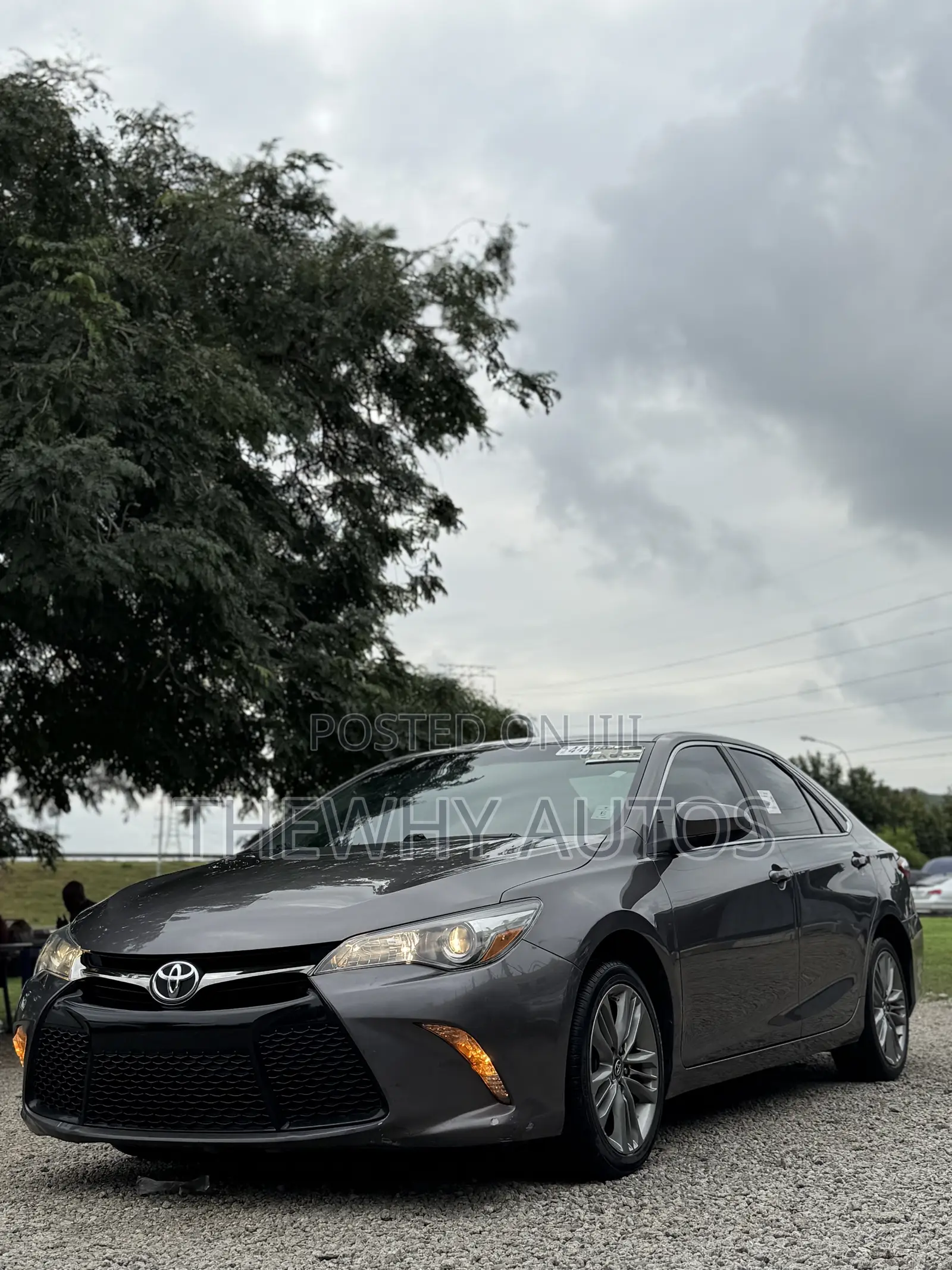 Toyota Camry SE 4dr Sedan (2.5L 4cyl 6A) 2017 Gray