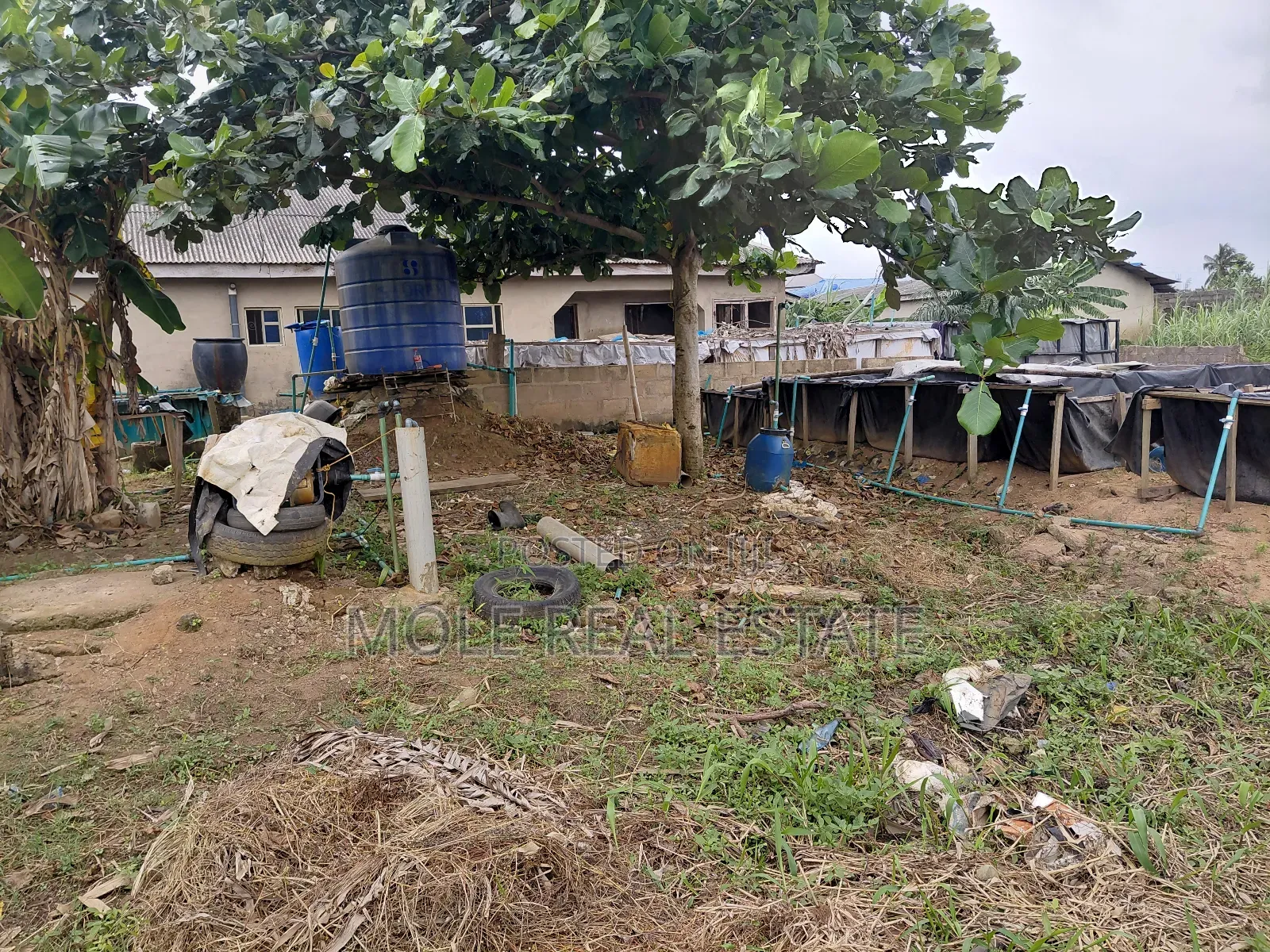 3700sqm Equals 6 Plots by an Estate Shasha