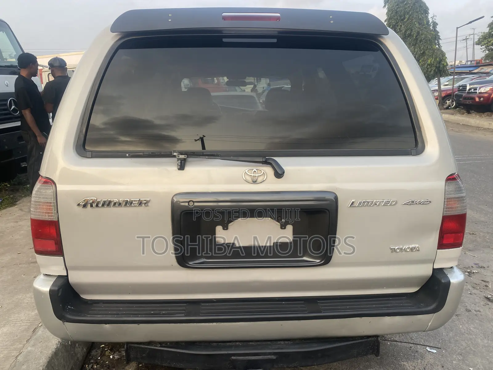 Toyota 4-Runner 2000 Silver