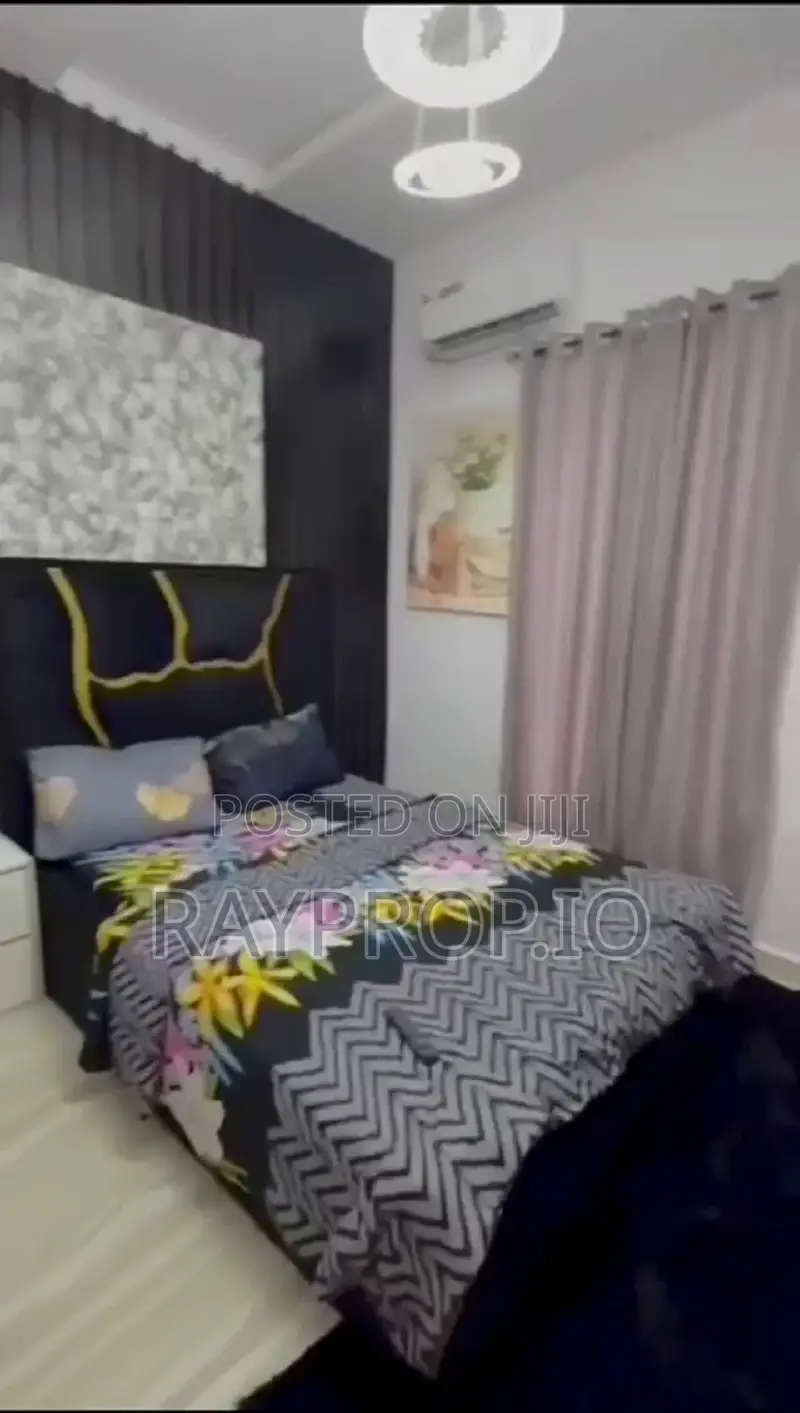 930588eu - 4 Bedroom Shortlet in Osapa London Lekki