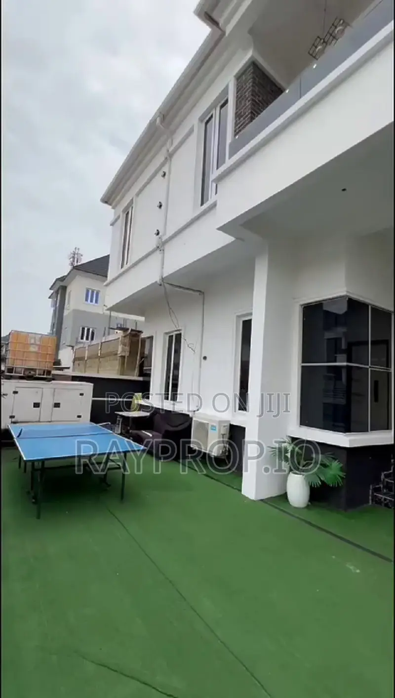 930588eu - 4 Bedroom Shortlet in Osapa London Lekki