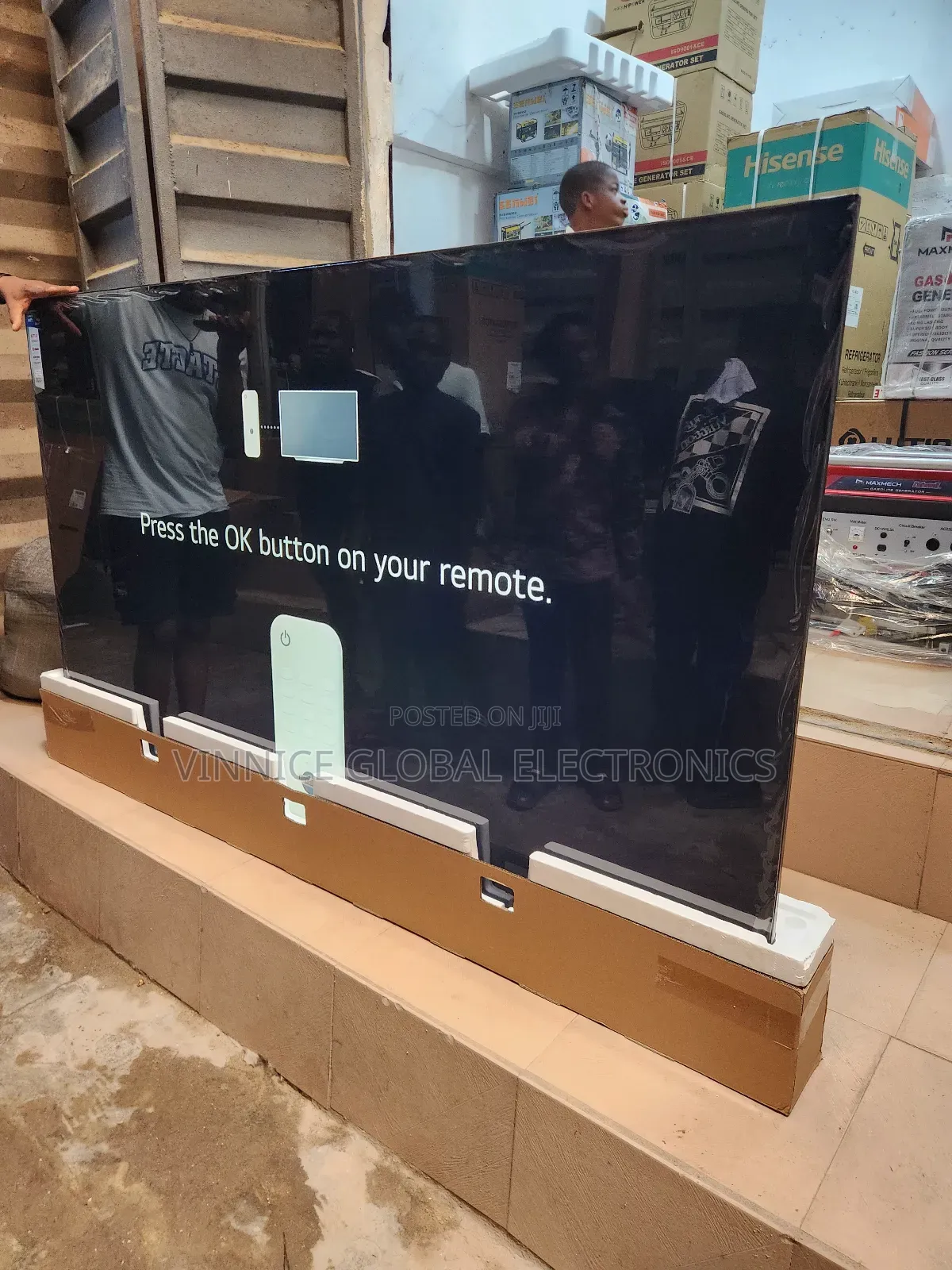 Original Lg Smart Television 100inches Real 