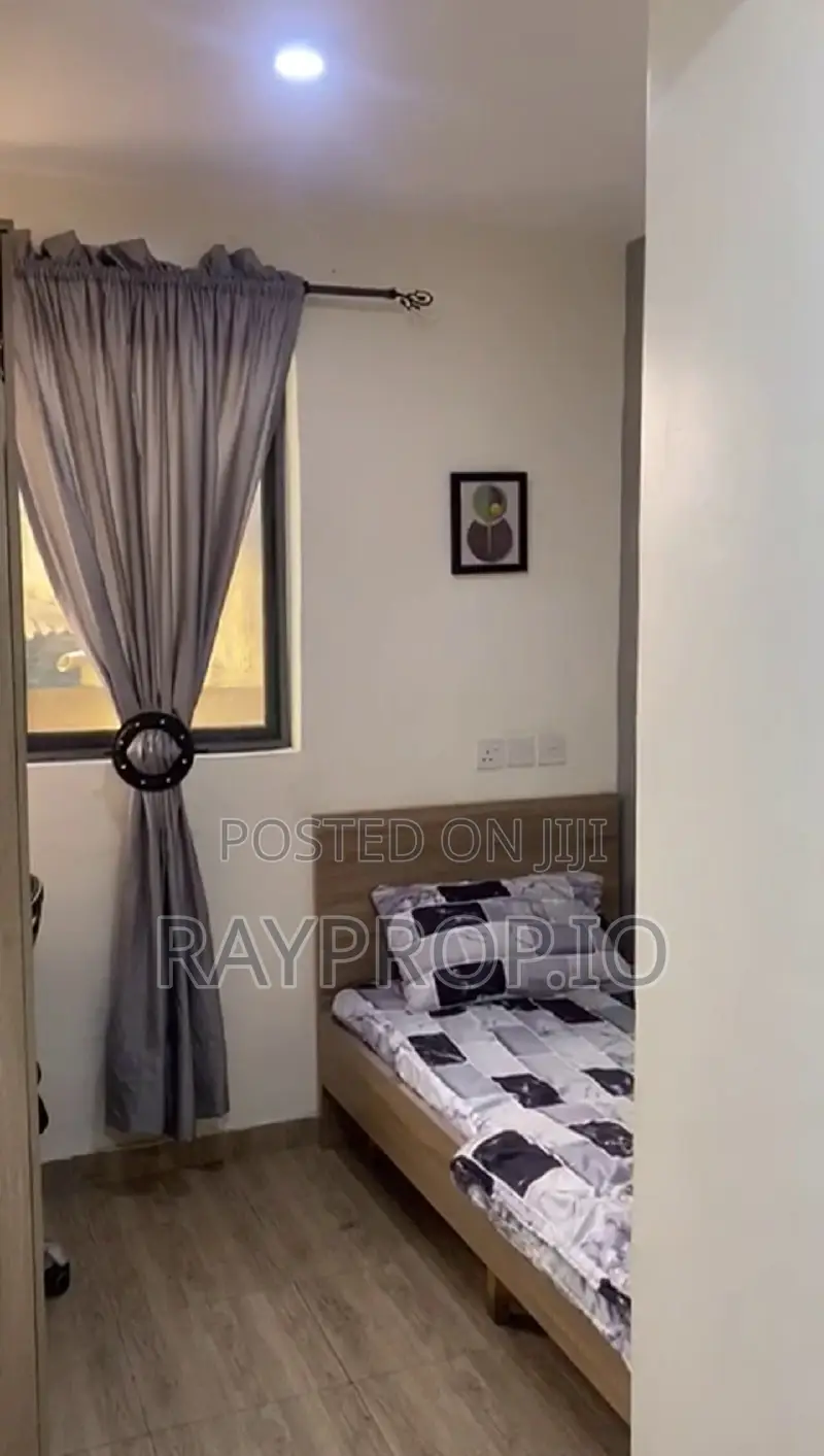 742370tu - Studio Shortlet in Yaba