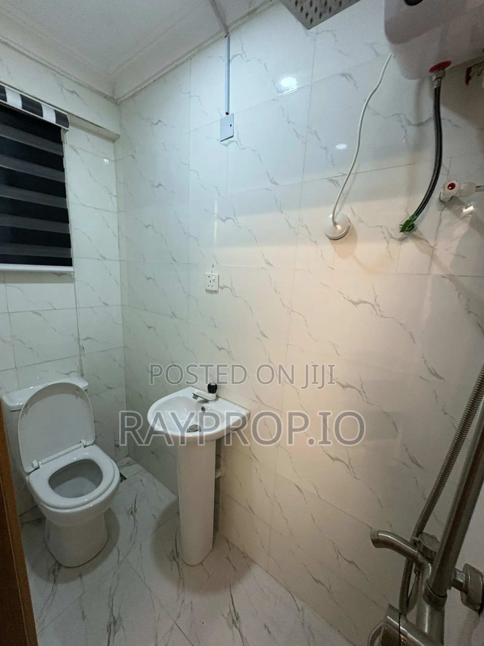 067681cq - 1 Bedroom Shortlet in Yaba