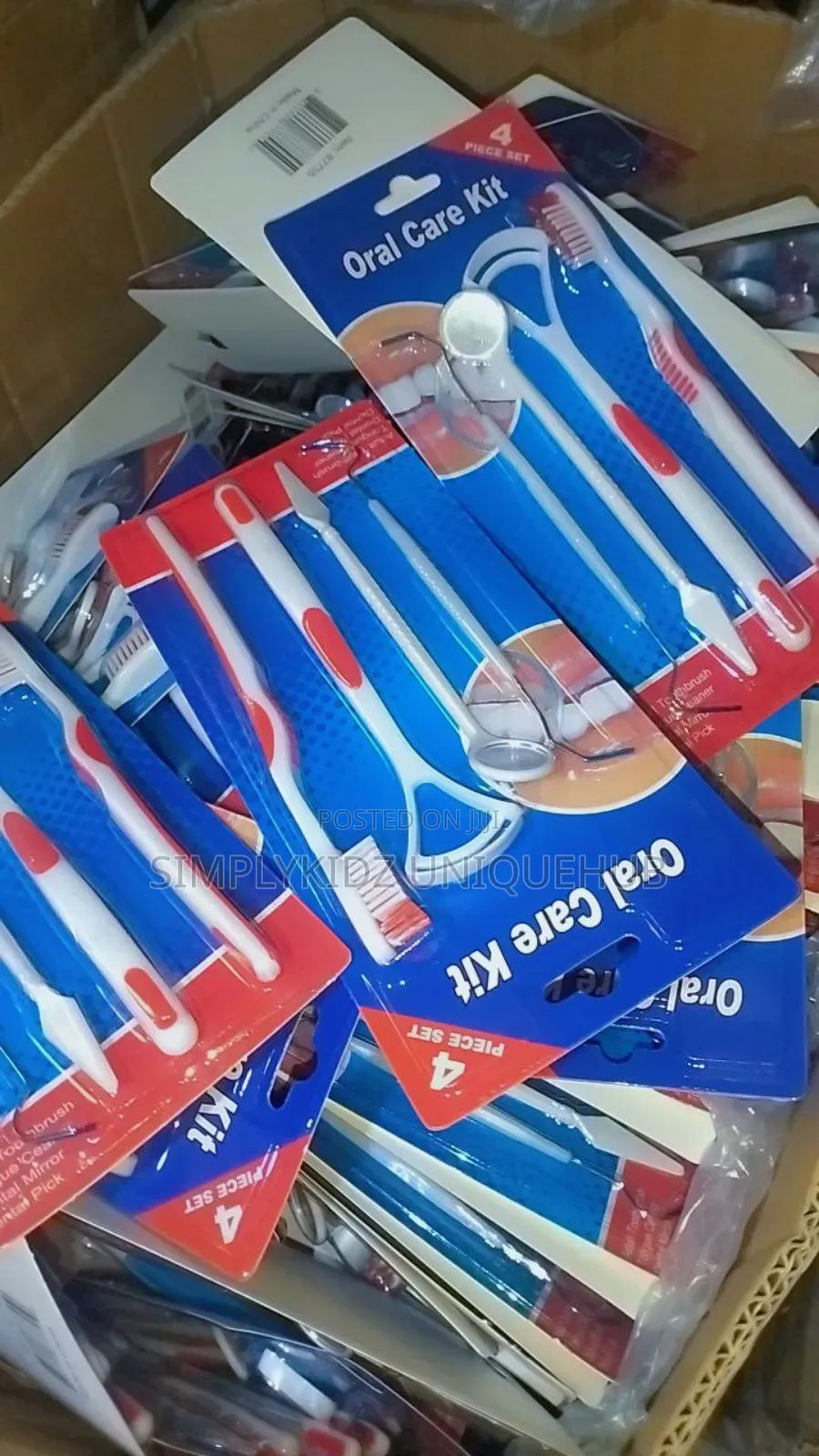 Oral Care Kit for Clean Teeth and Healthy Gum