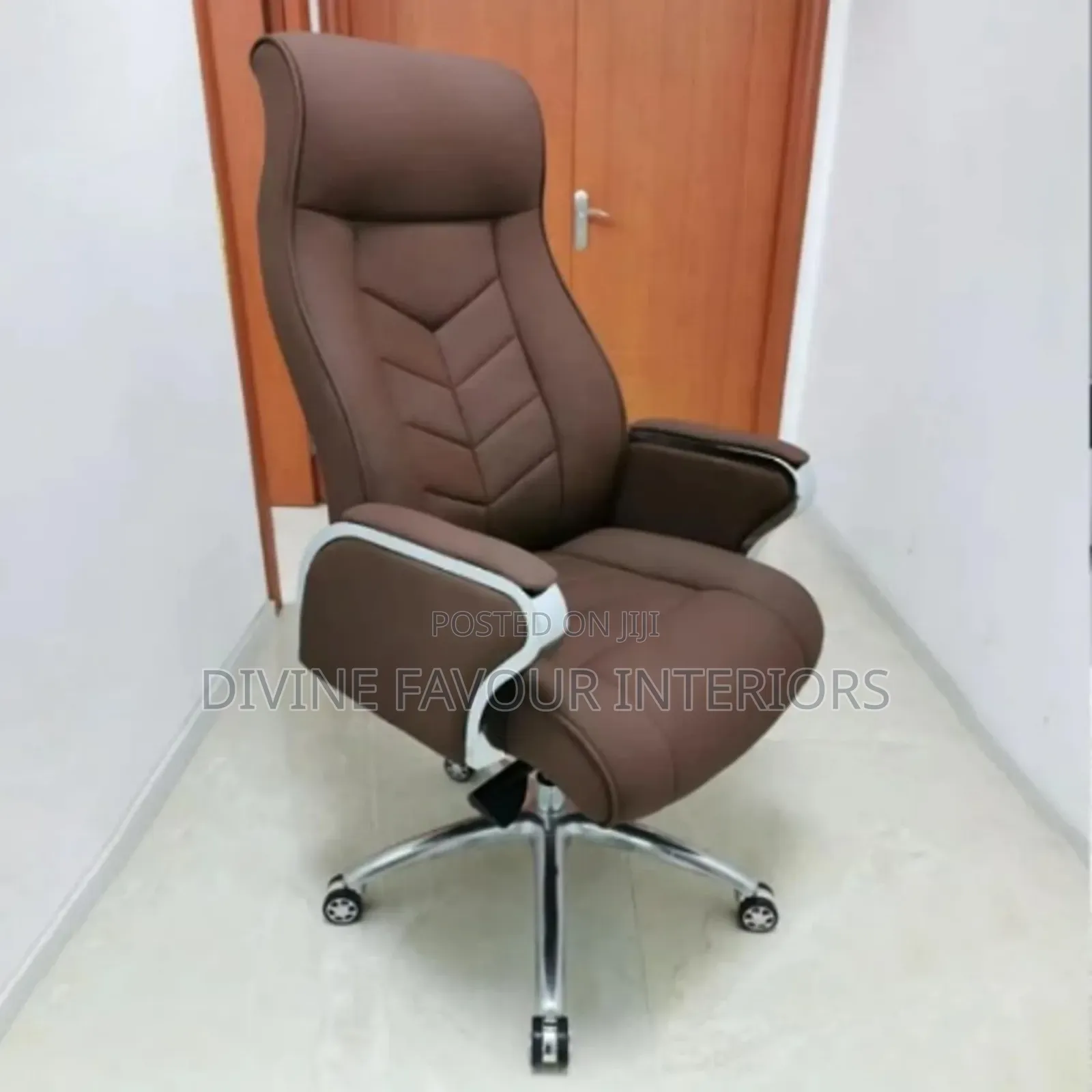 Big Boss Executive High-Back Swivel Office Chair -Brown