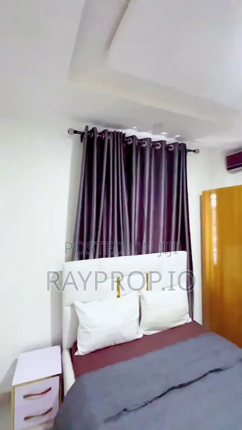 900729ce - 1 Bedroom Shortlet in Surulere