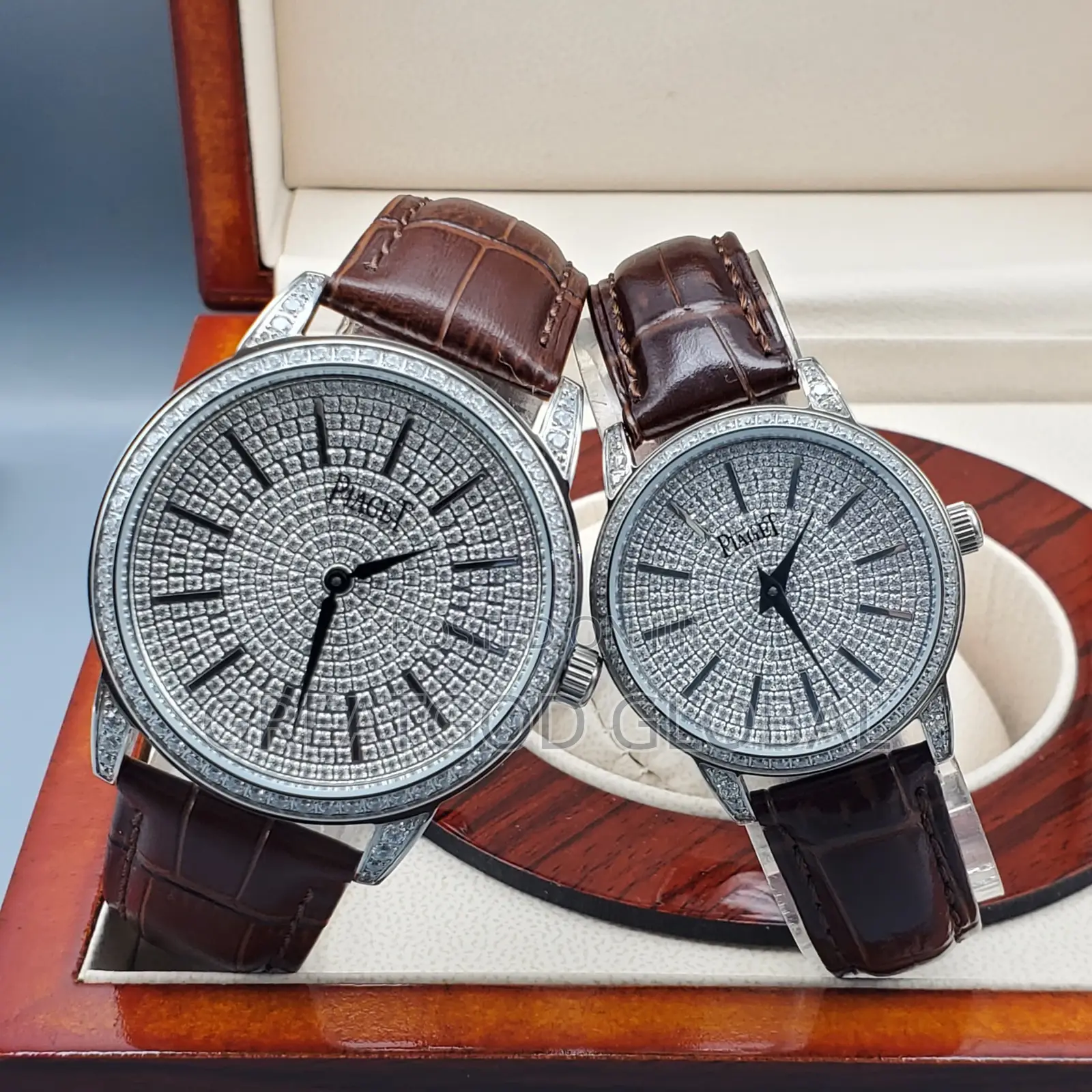 Luxury Piaget Female Wristwatch Silver Head