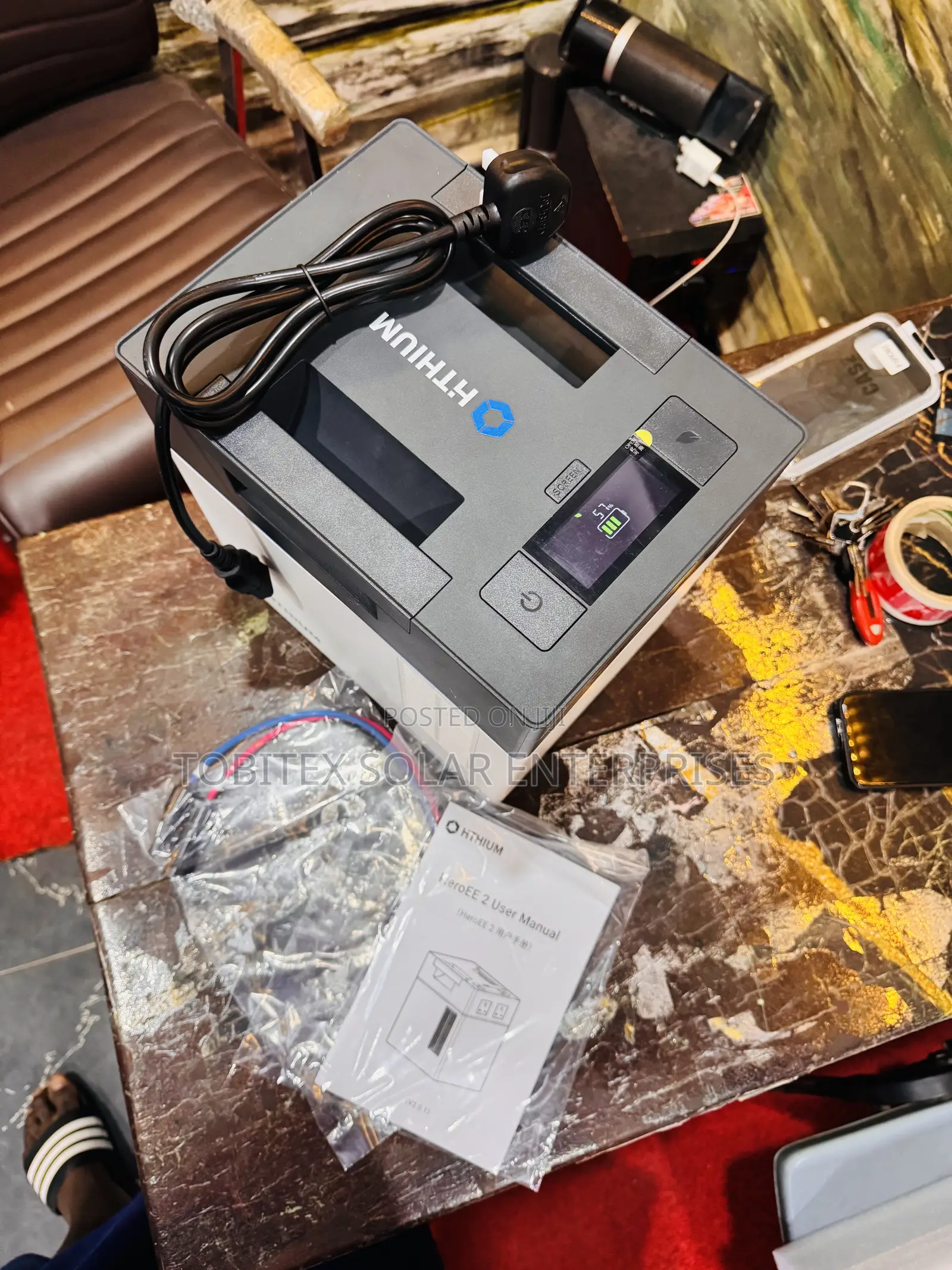 Hthium Solar Generator 2kwh