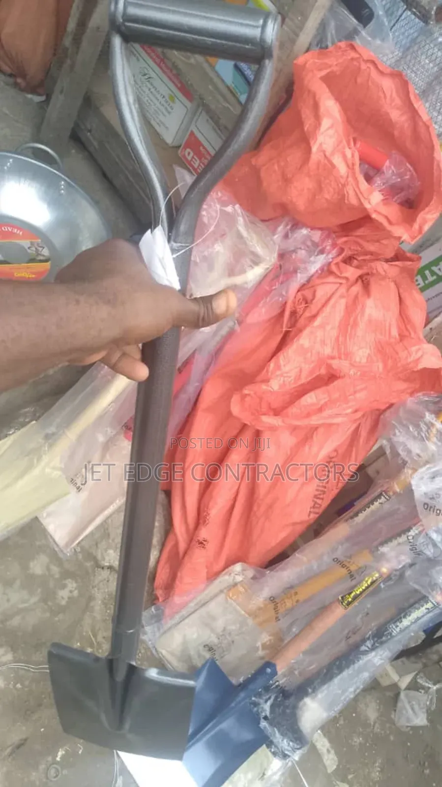 Heavy Duty Shovel