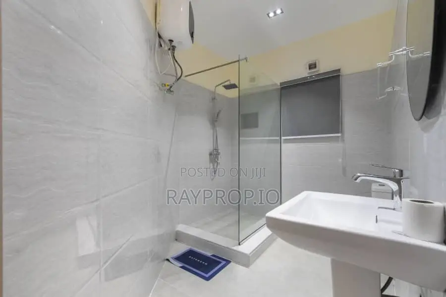264833hz - 2 Bedroom Shortlet in Lekki Phase 1