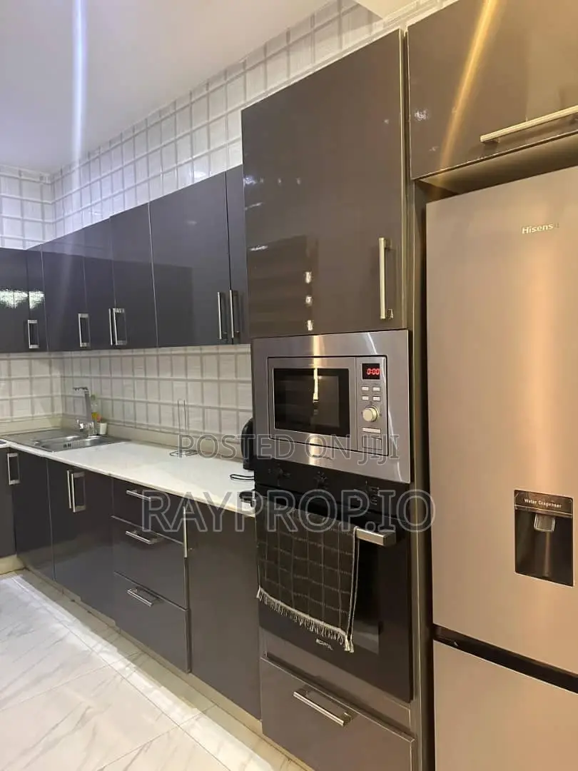 814280se - Elegant 1 Bedroom Shortlet in Lekki Phase 1