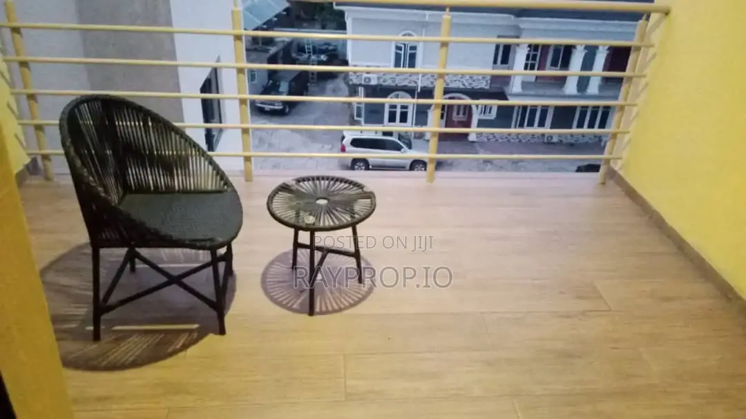 814293se - Charming 1 Bedroom Shortlet in Lekki Phase 1