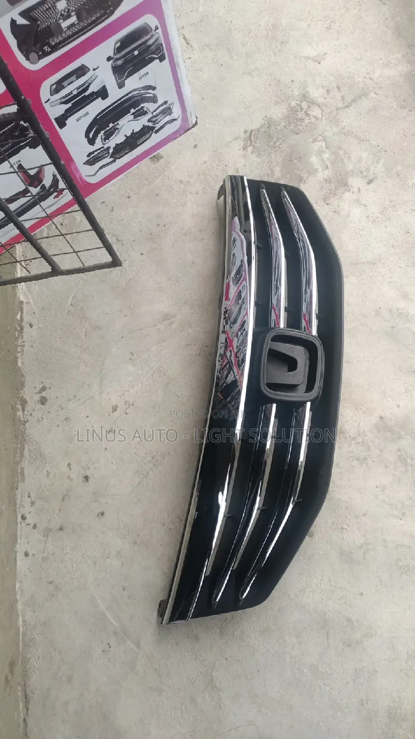 Front Grill 2010 Honda Accord
