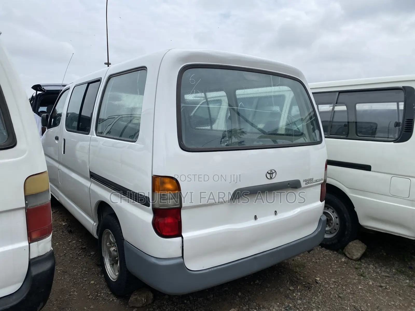 Toyota HiAce 2004 White