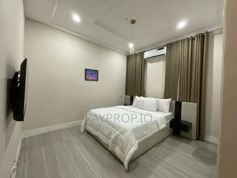 622529sm - Stylish 2 Bedroom Shortlet in Ikota Gra
